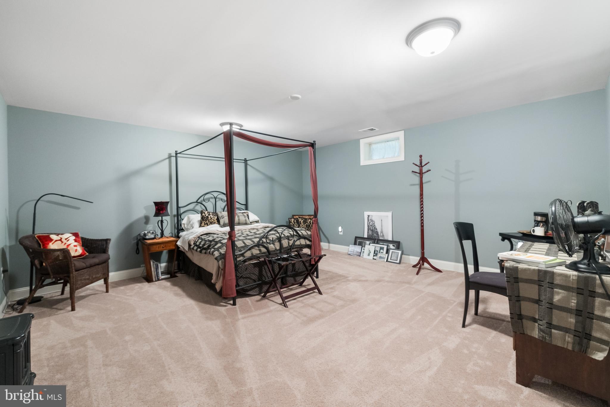 VILLAGE OF WAXPOOL - Residential