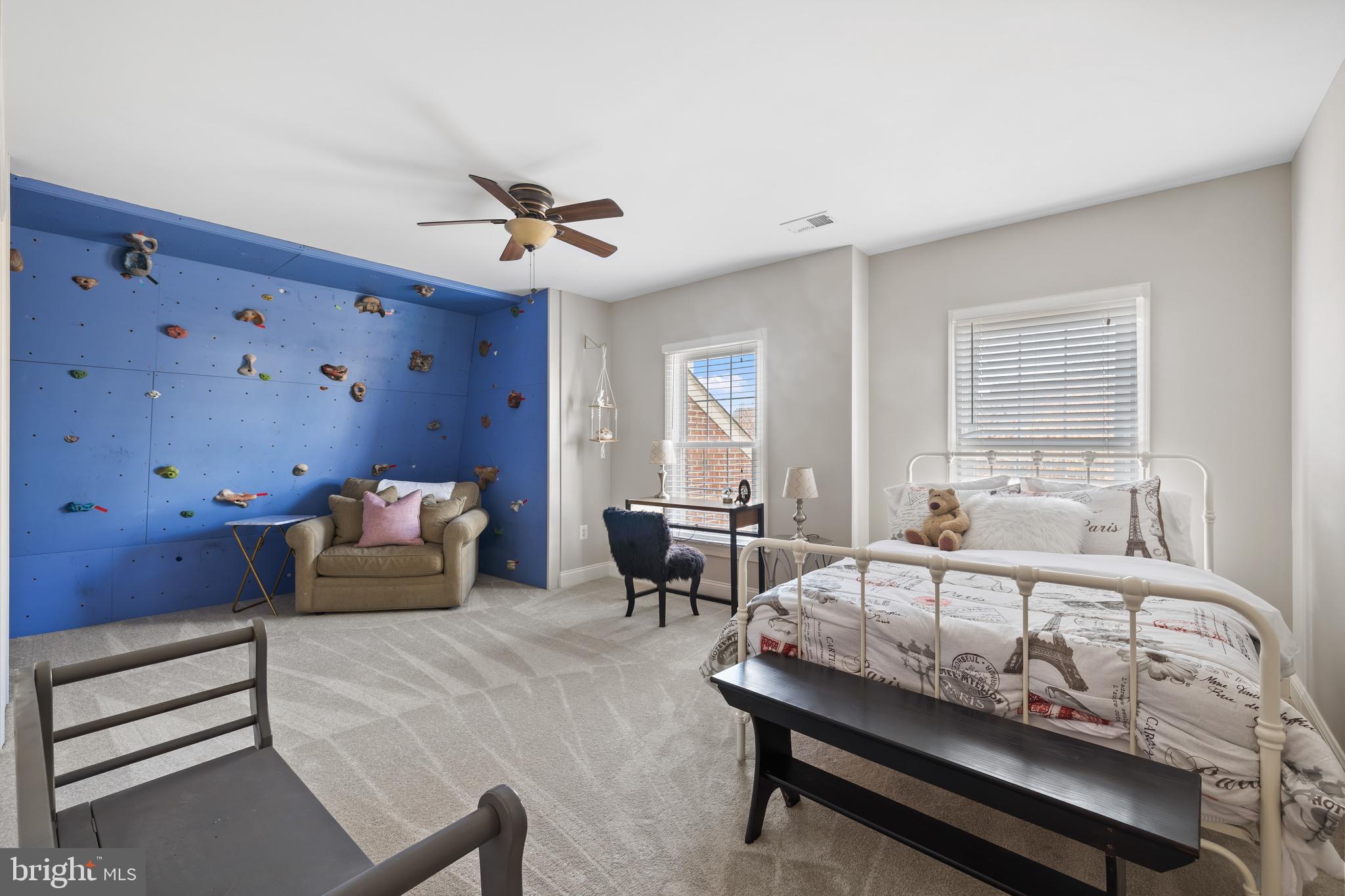 VILLAGE OF WAXPOOL - Residential