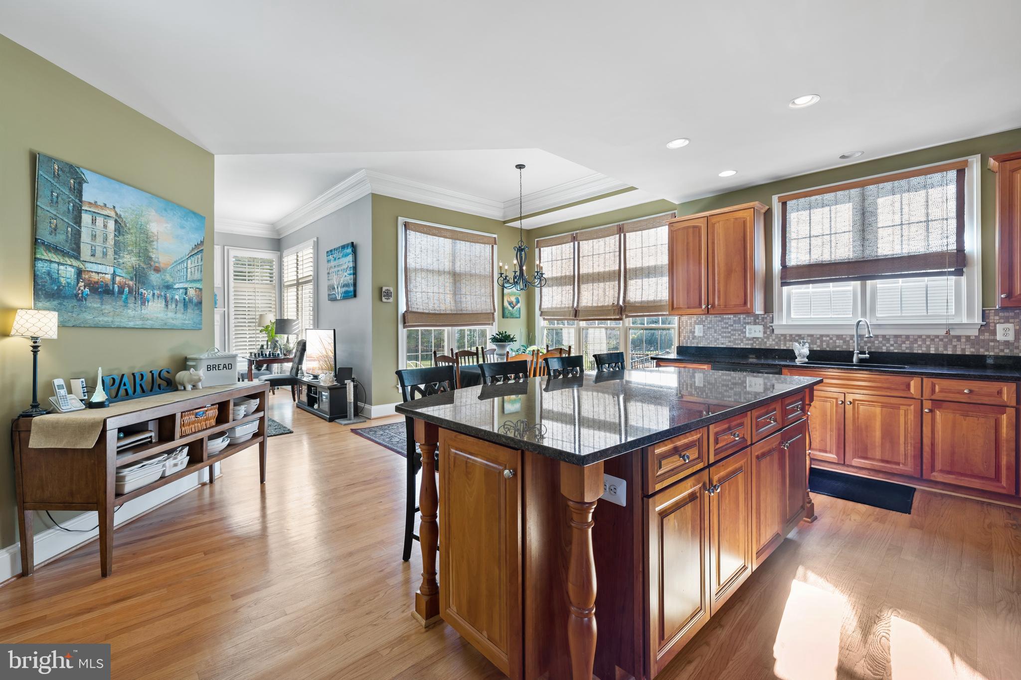 VILLAGE OF WAXPOOL - Residential