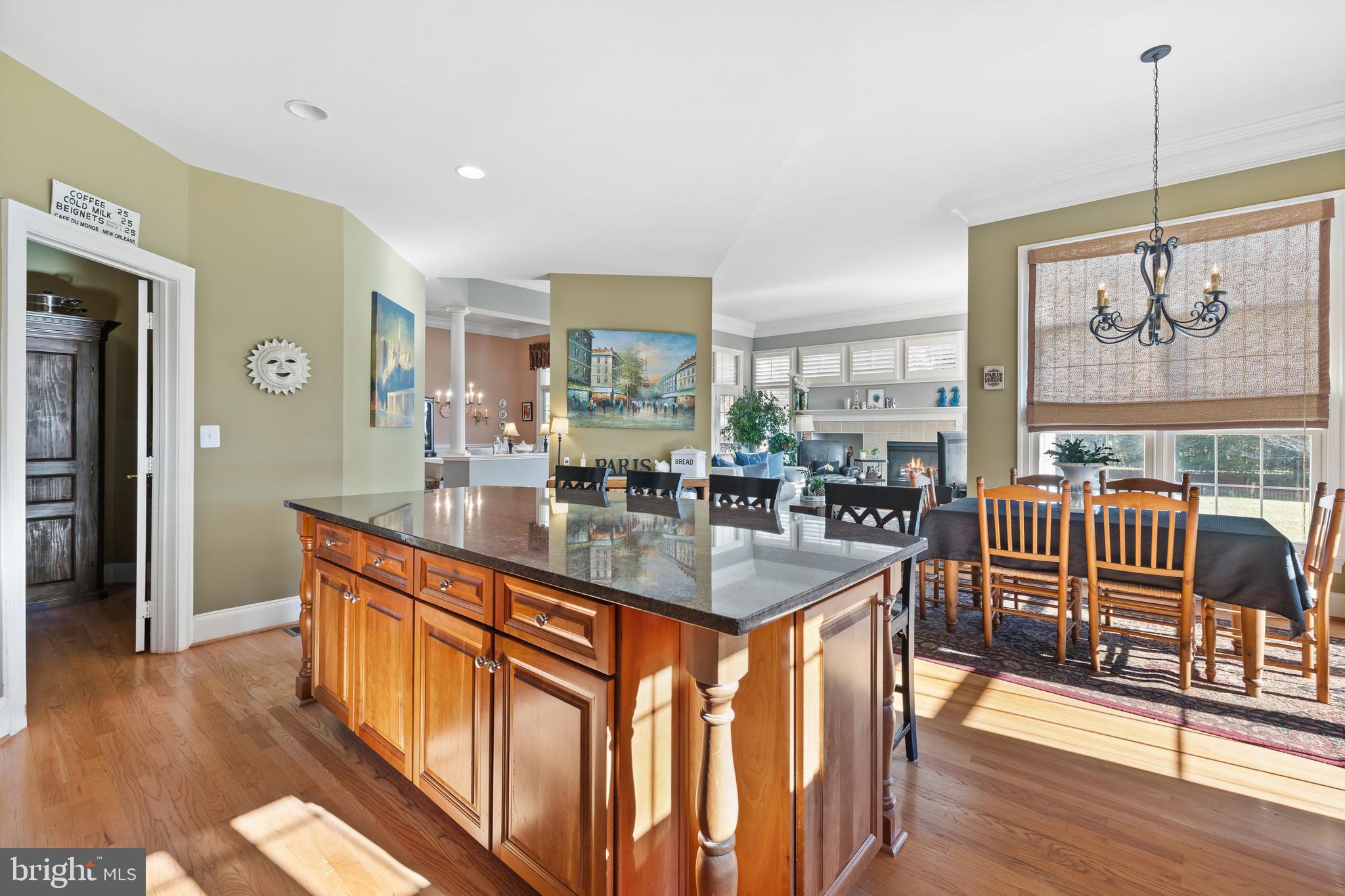 VILLAGE OF WAXPOOL - Residential