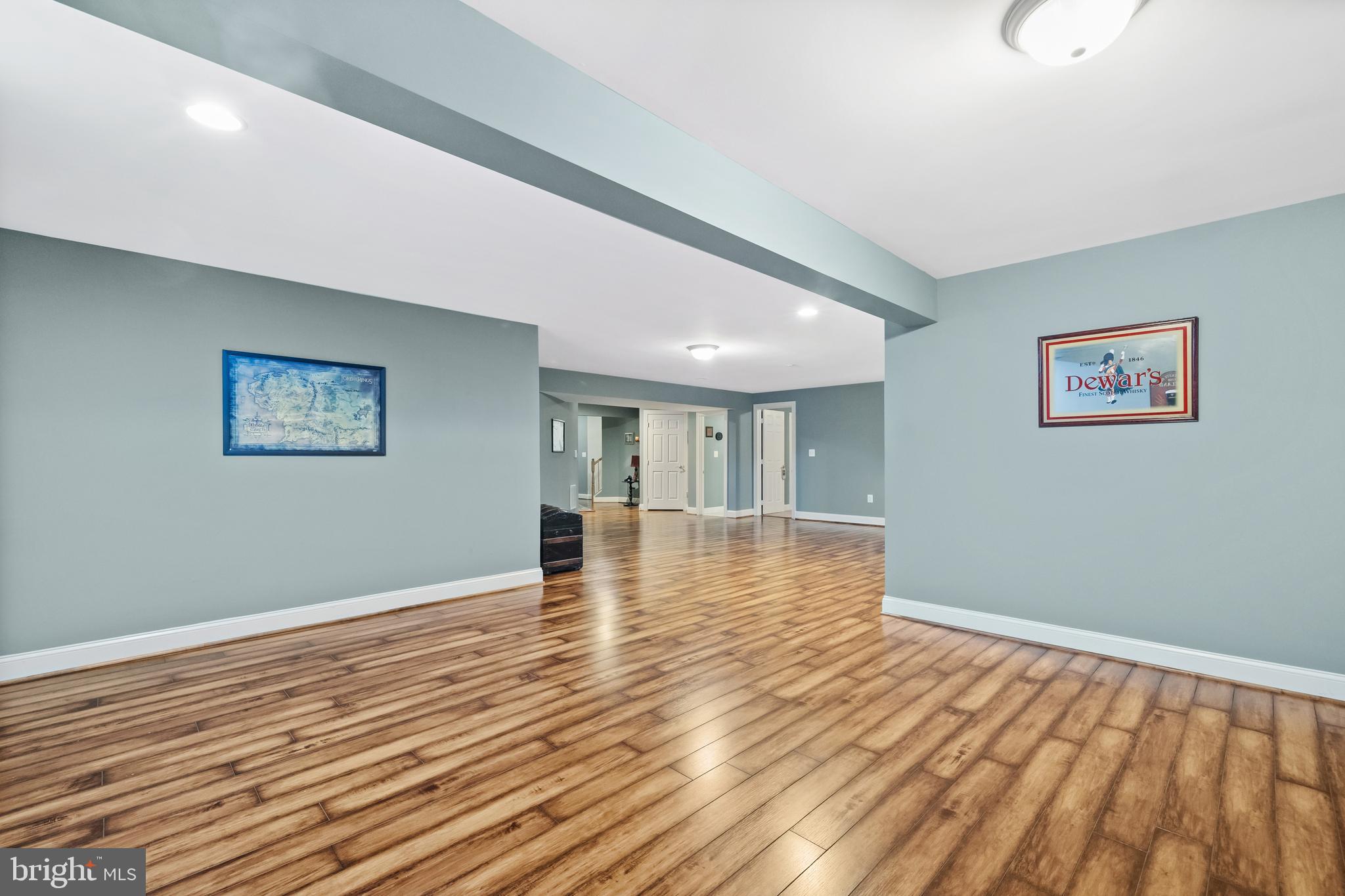 VILLAGE OF WAXPOOL - Residential