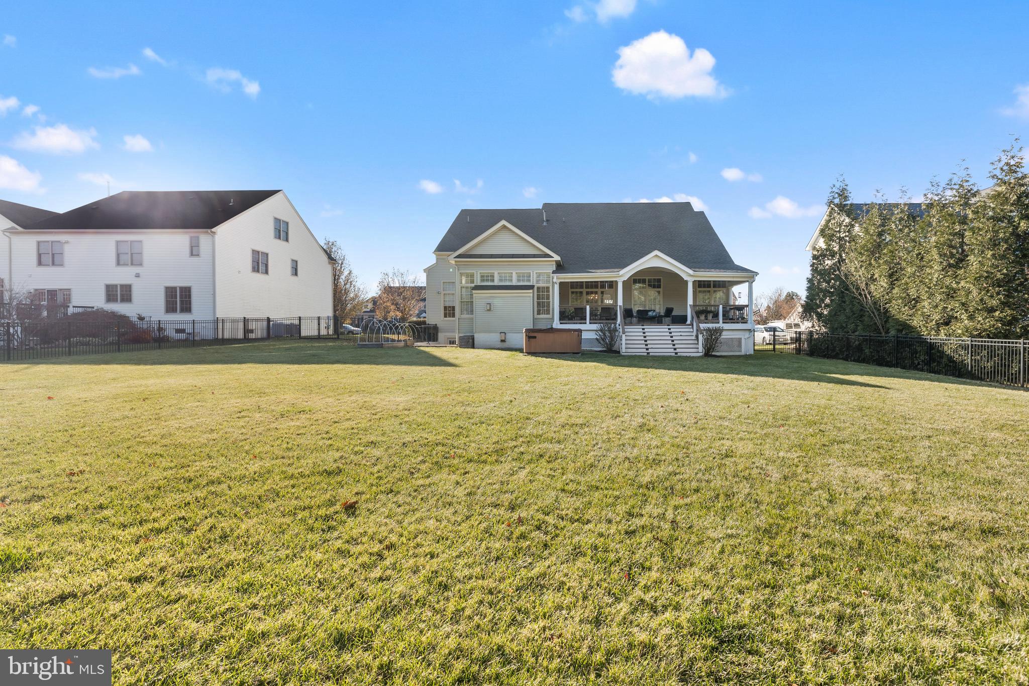 VILLAGE OF WAXPOOL - Residential