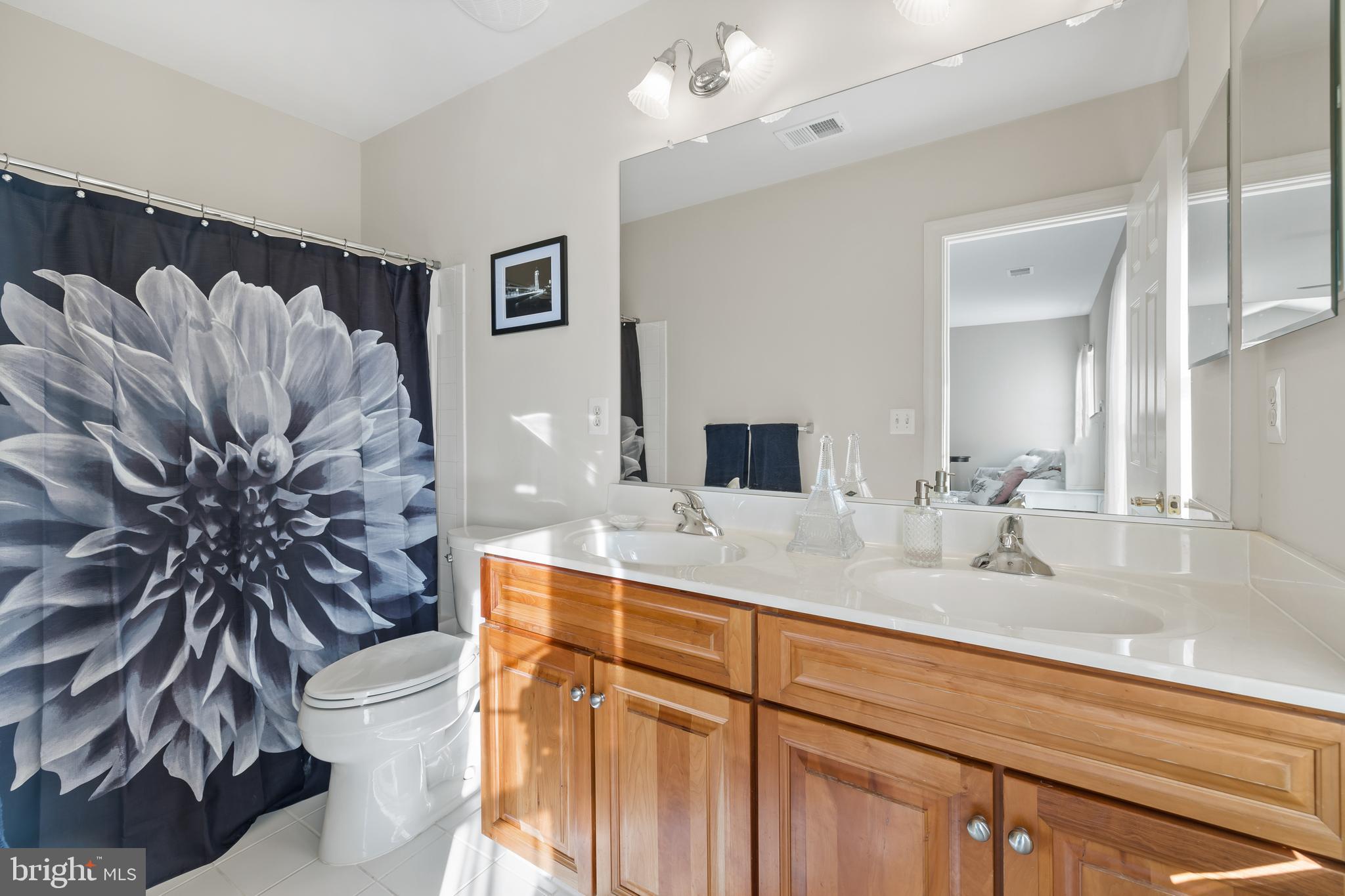 VILLAGE OF WAXPOOL - Residential