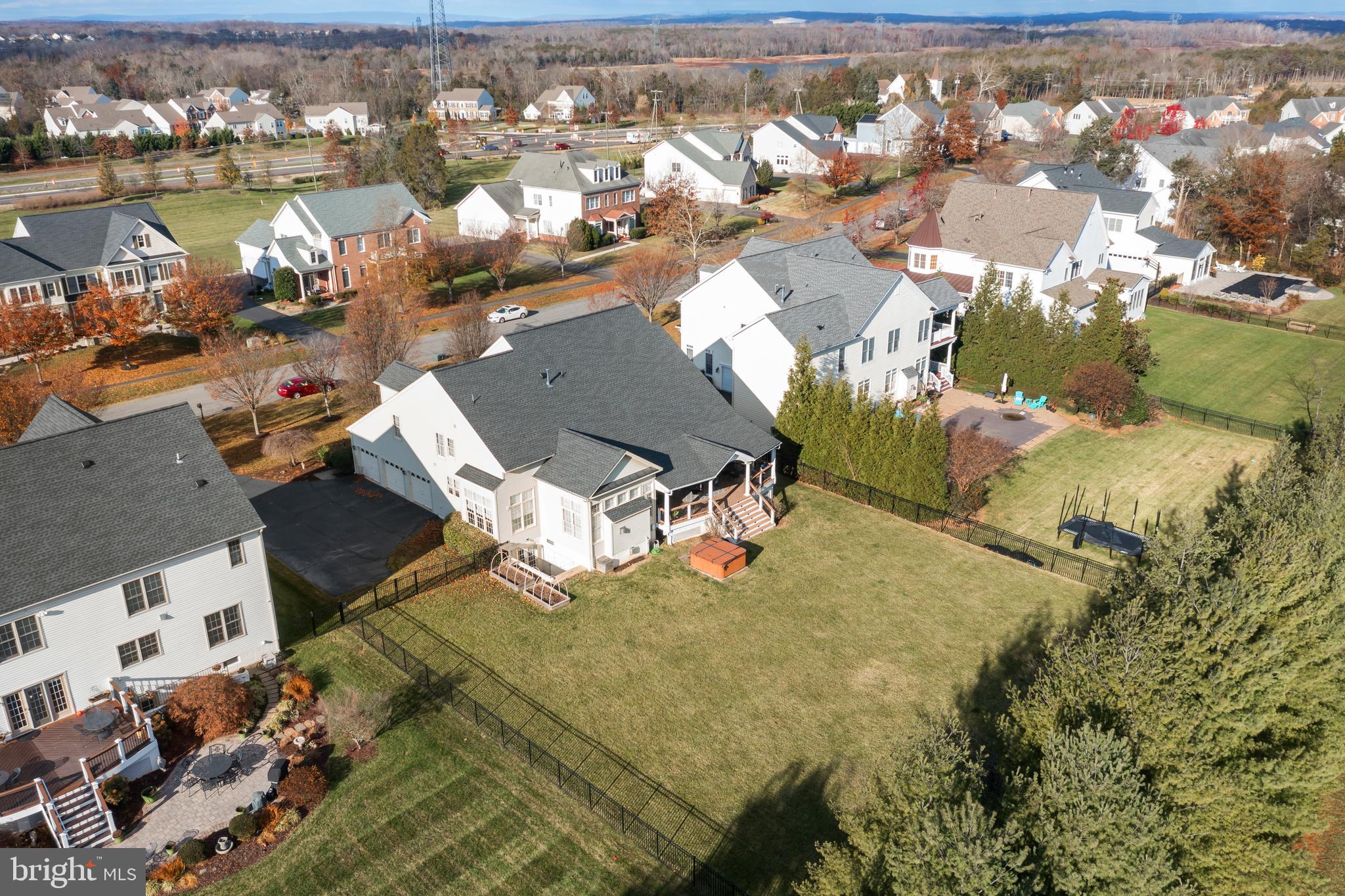 VILLAGE OF WAXPOOL - Residential