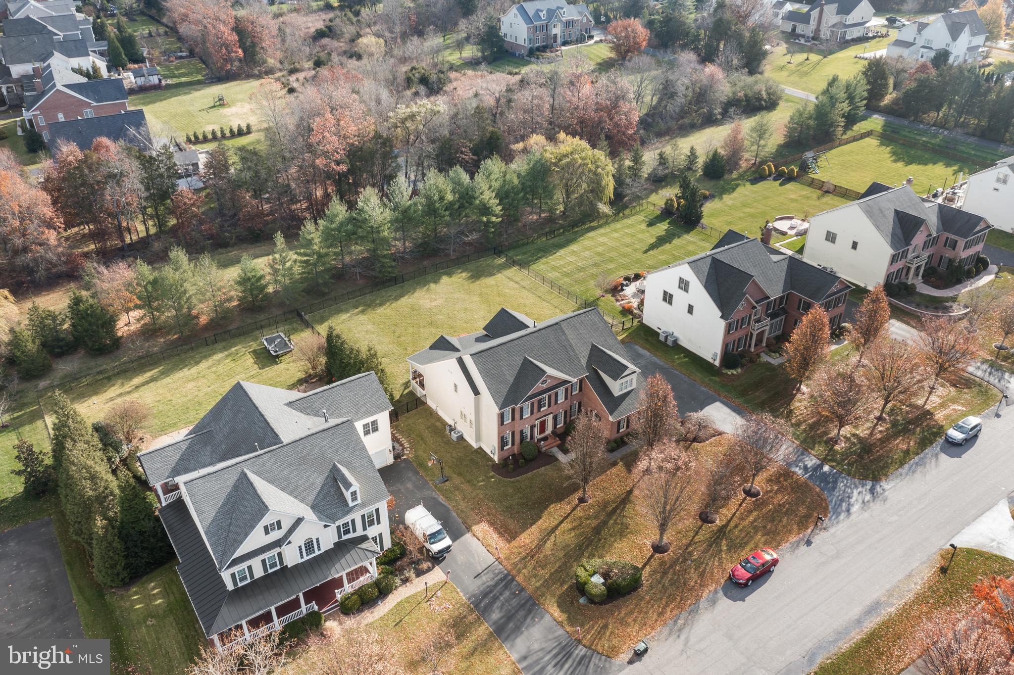 VILLAGE OF WAXPOOL - Residential