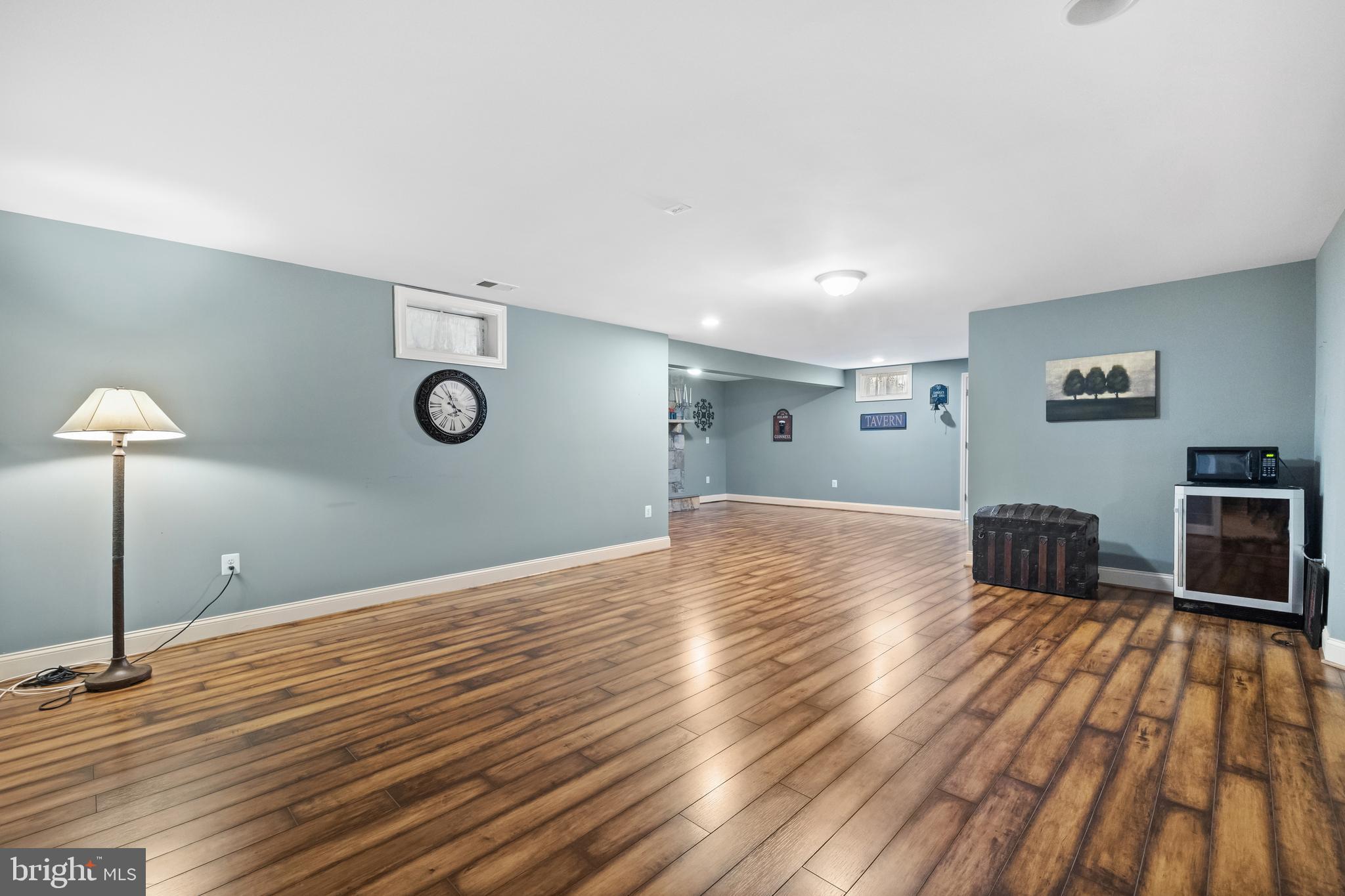 VILLAGE OF WAXPOOL - Residential