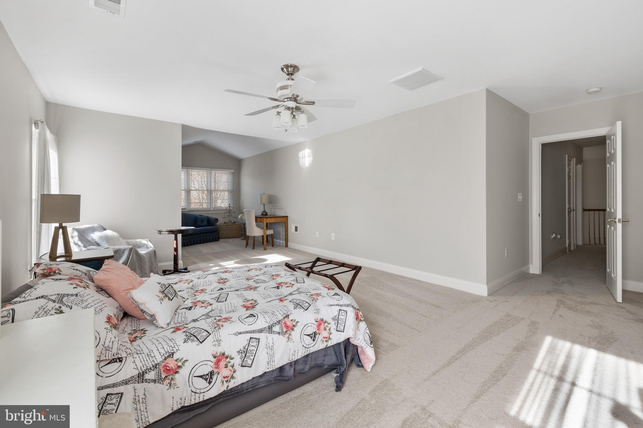 VILLAGE OF WAXPOOL - Residential