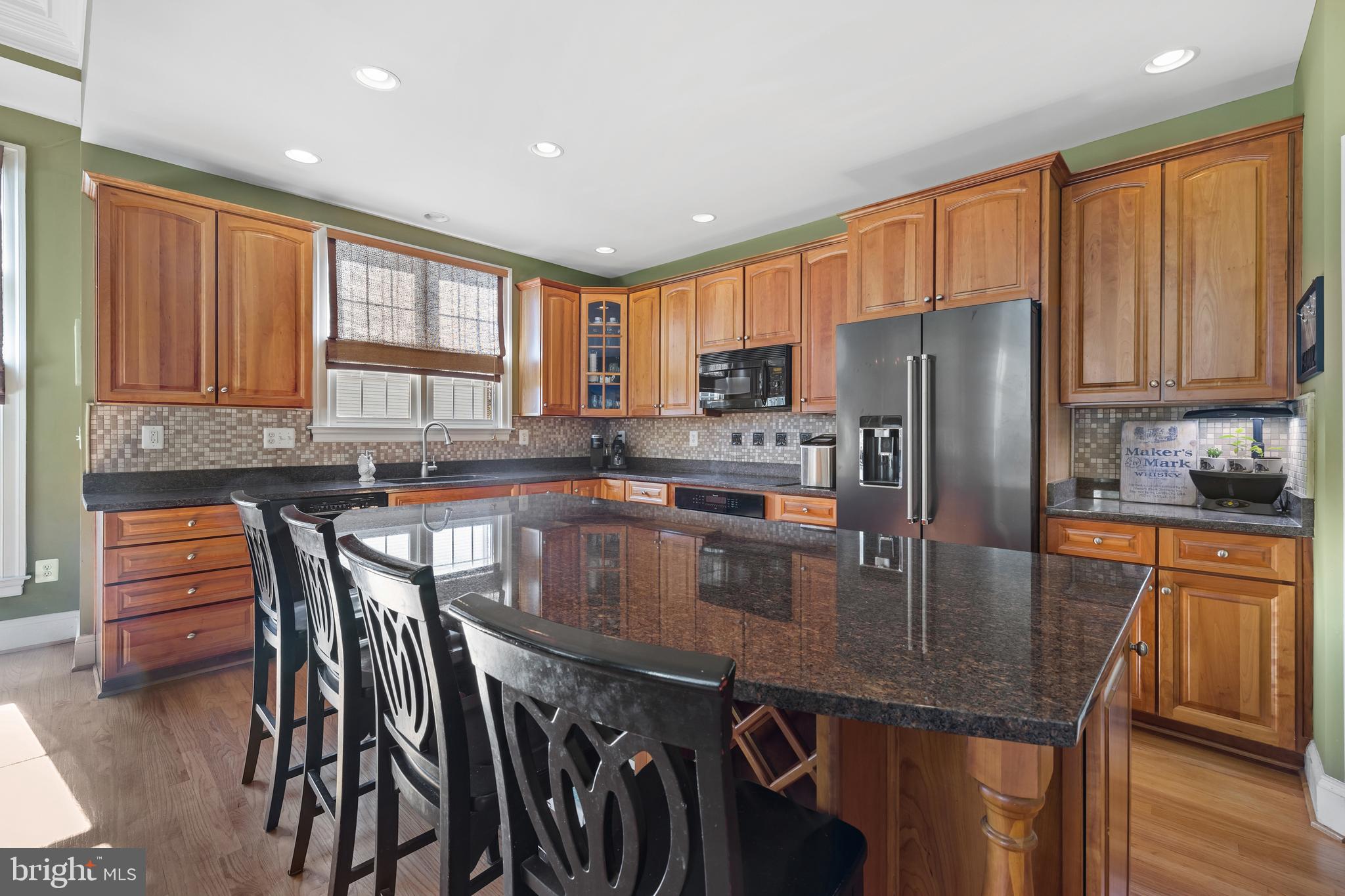 VILLAGE OF WAXPOOL - Residential