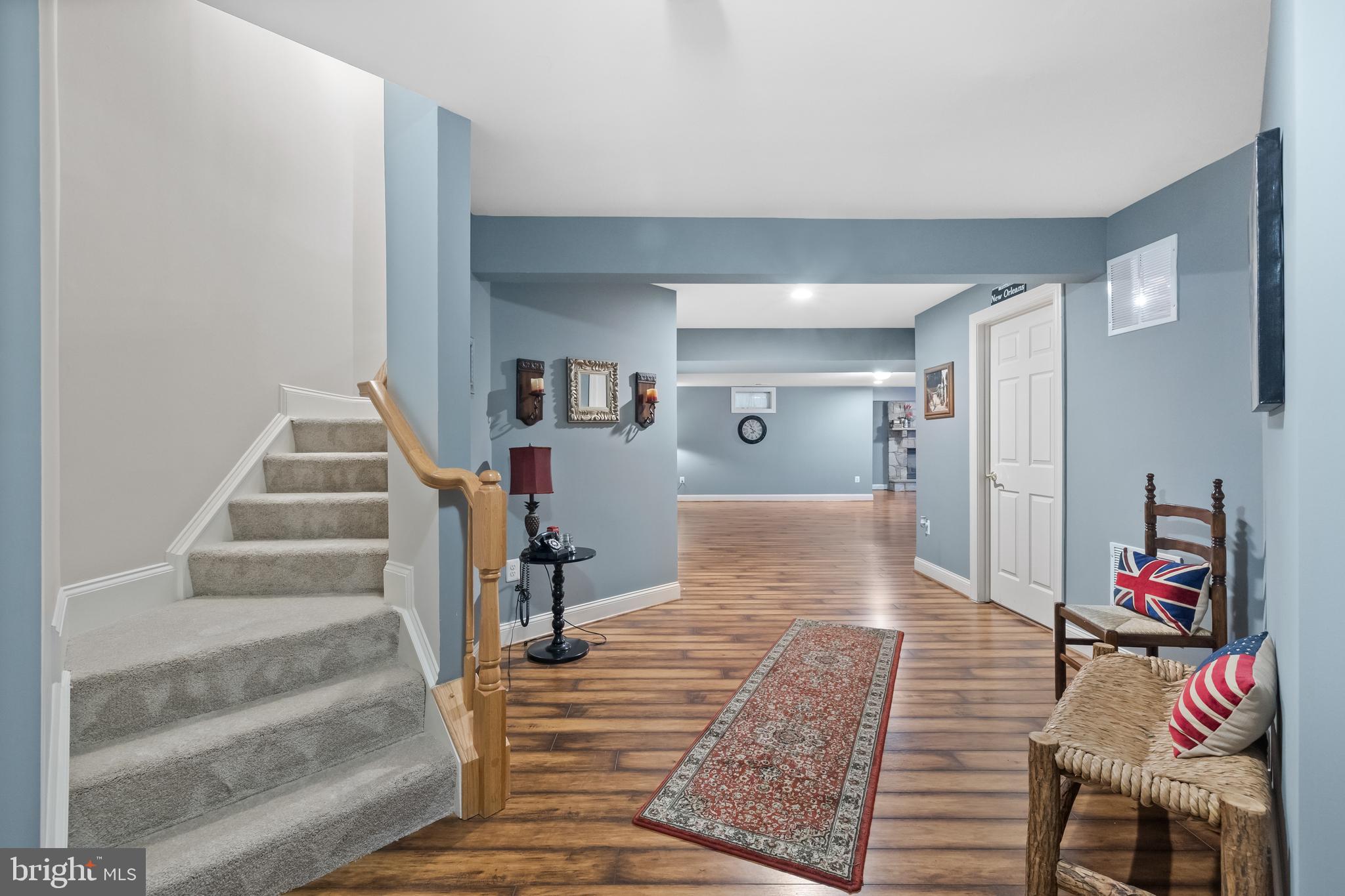 VILLAGE OF WAXPOOL - Residential