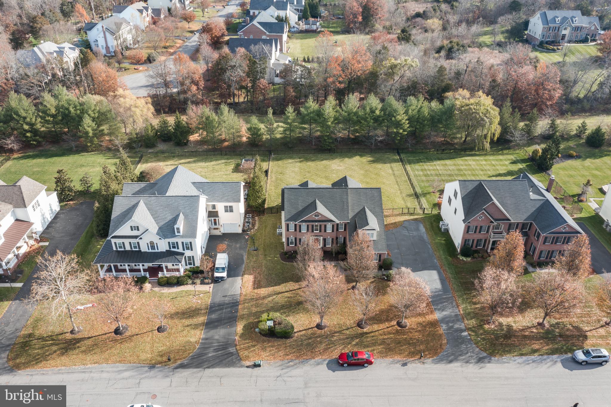 VILLAGE OF WAXPOOL - Residential