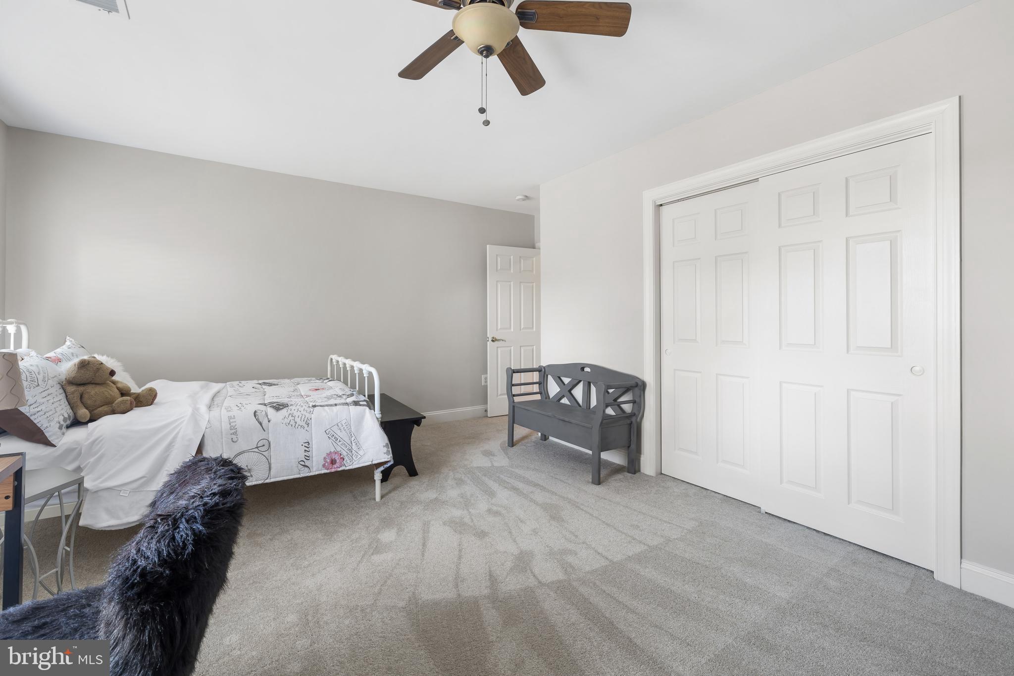 VILLAGE OF WAXPOOL - Residential