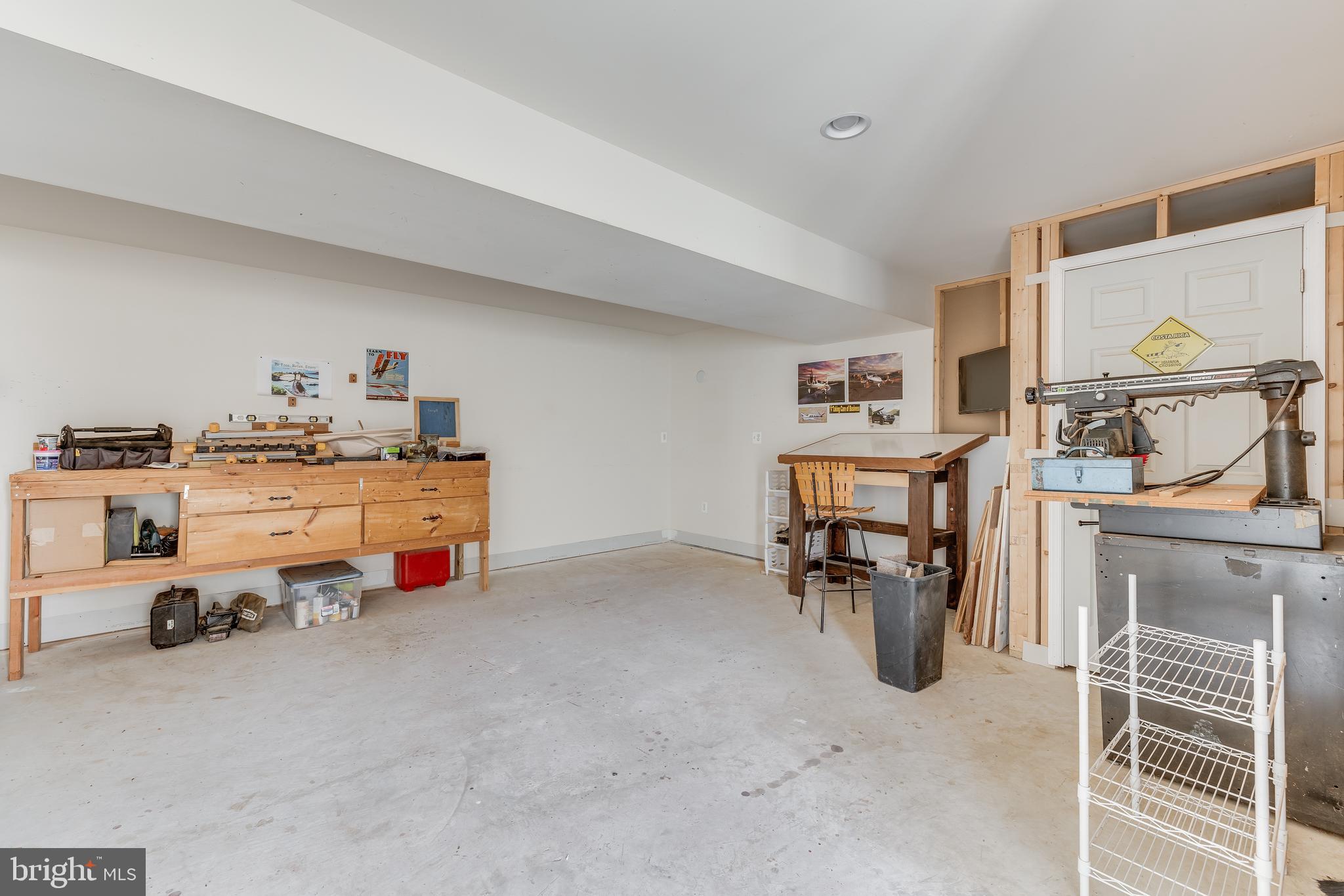 VILLAGE OF WAXPOOL - Residential