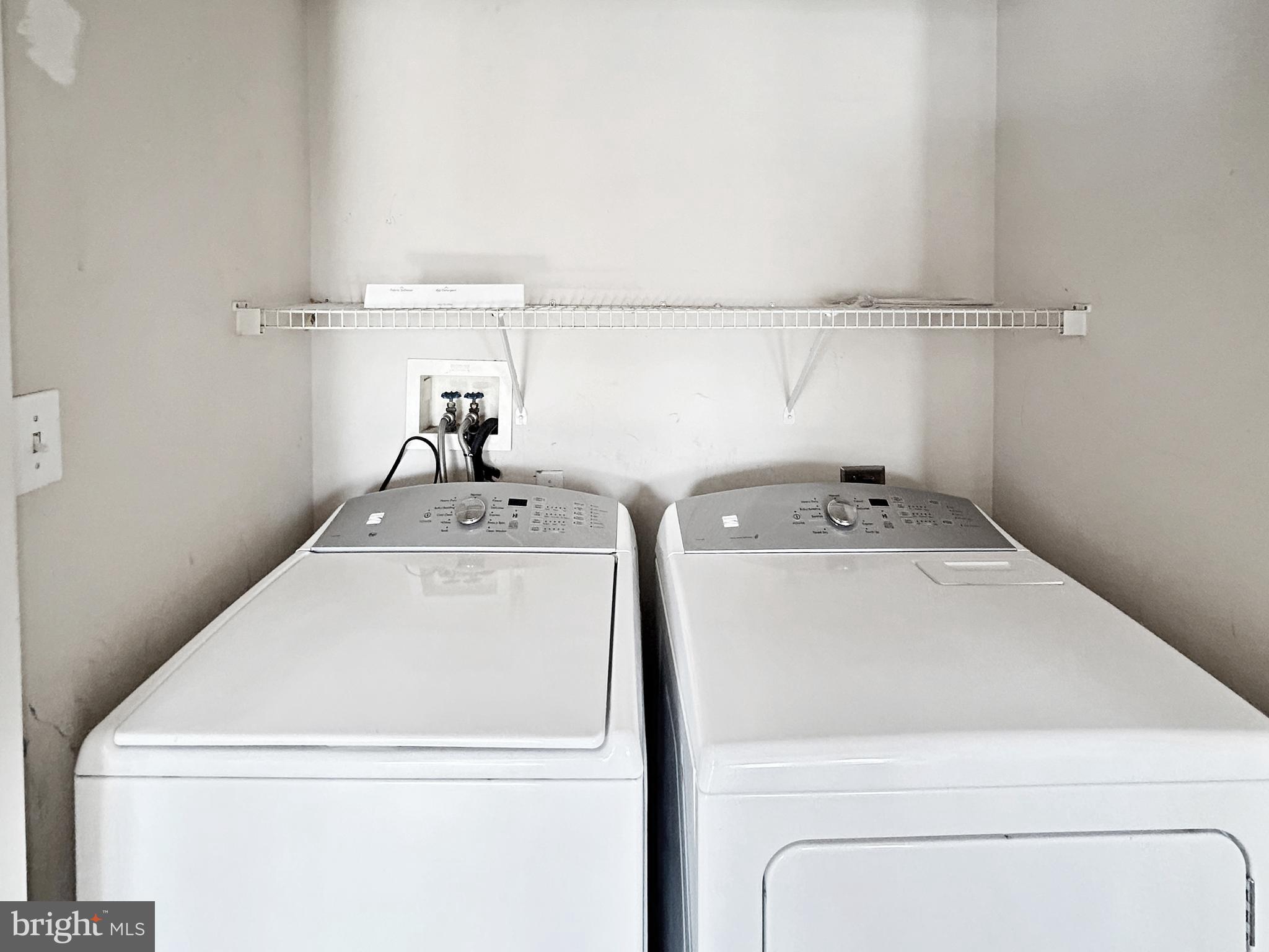 KINGSVIEW VILLAGE - Residential Lease