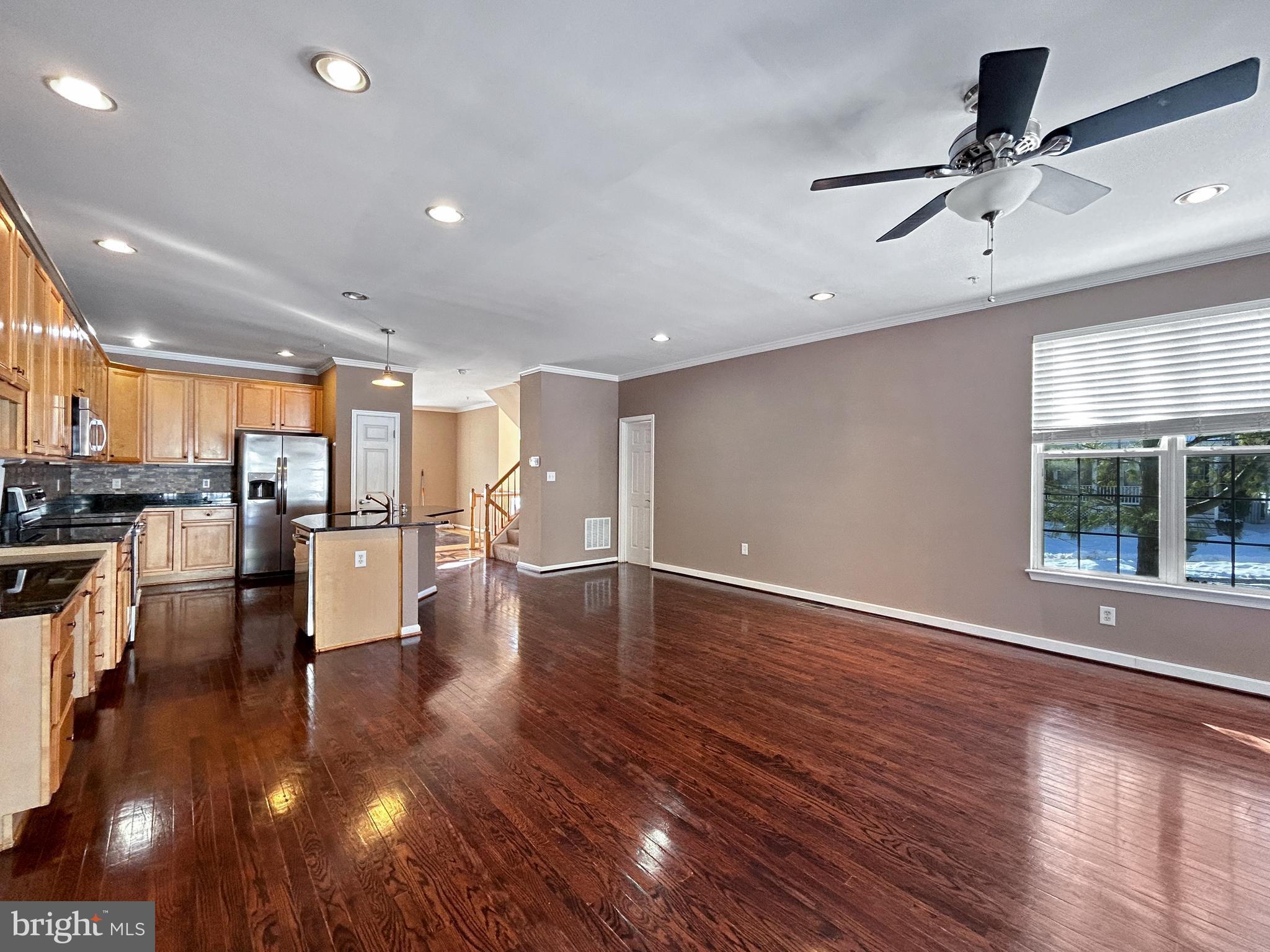 KINGSVIEW VILLAGE - Residential Lease