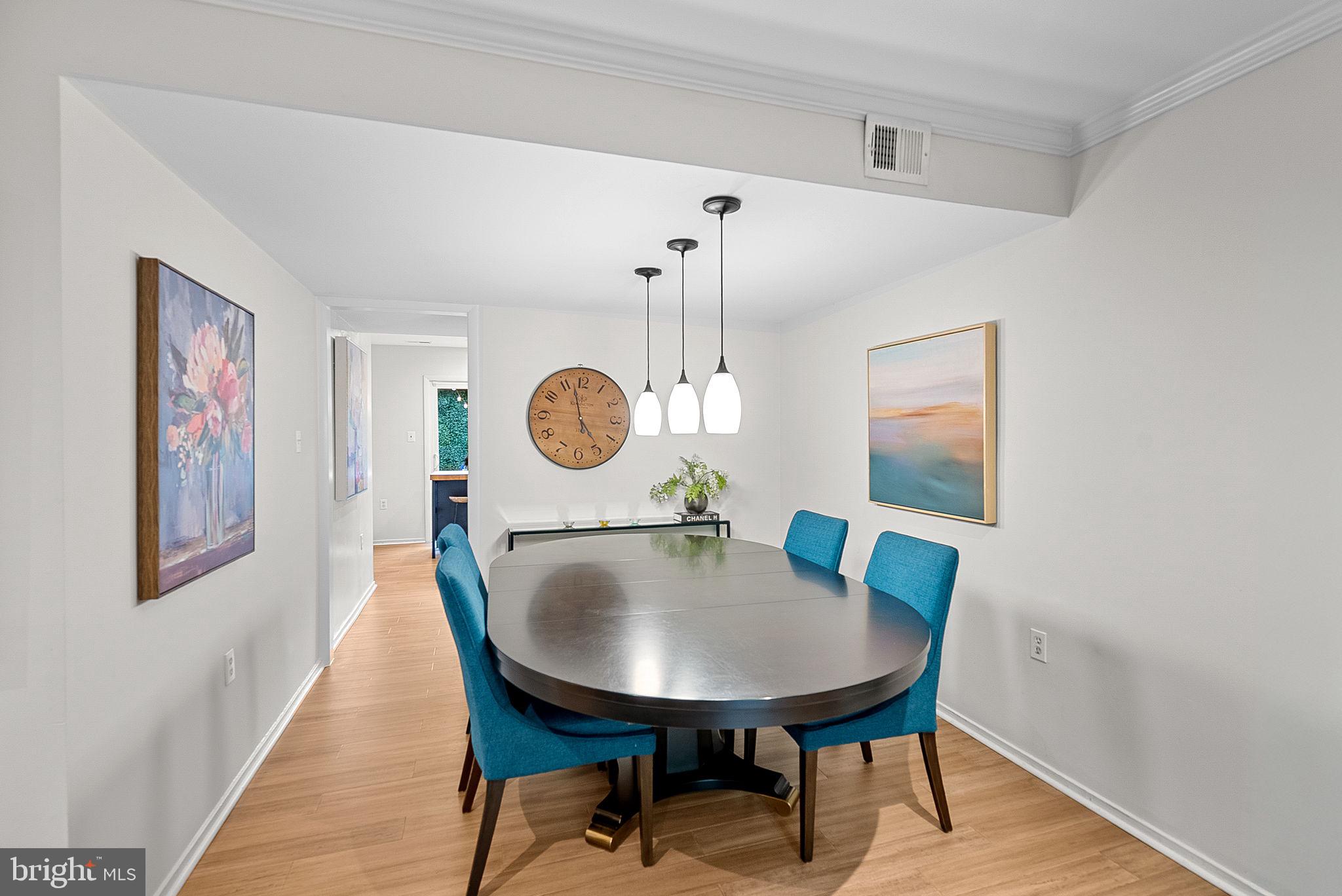 RESTON - Residential