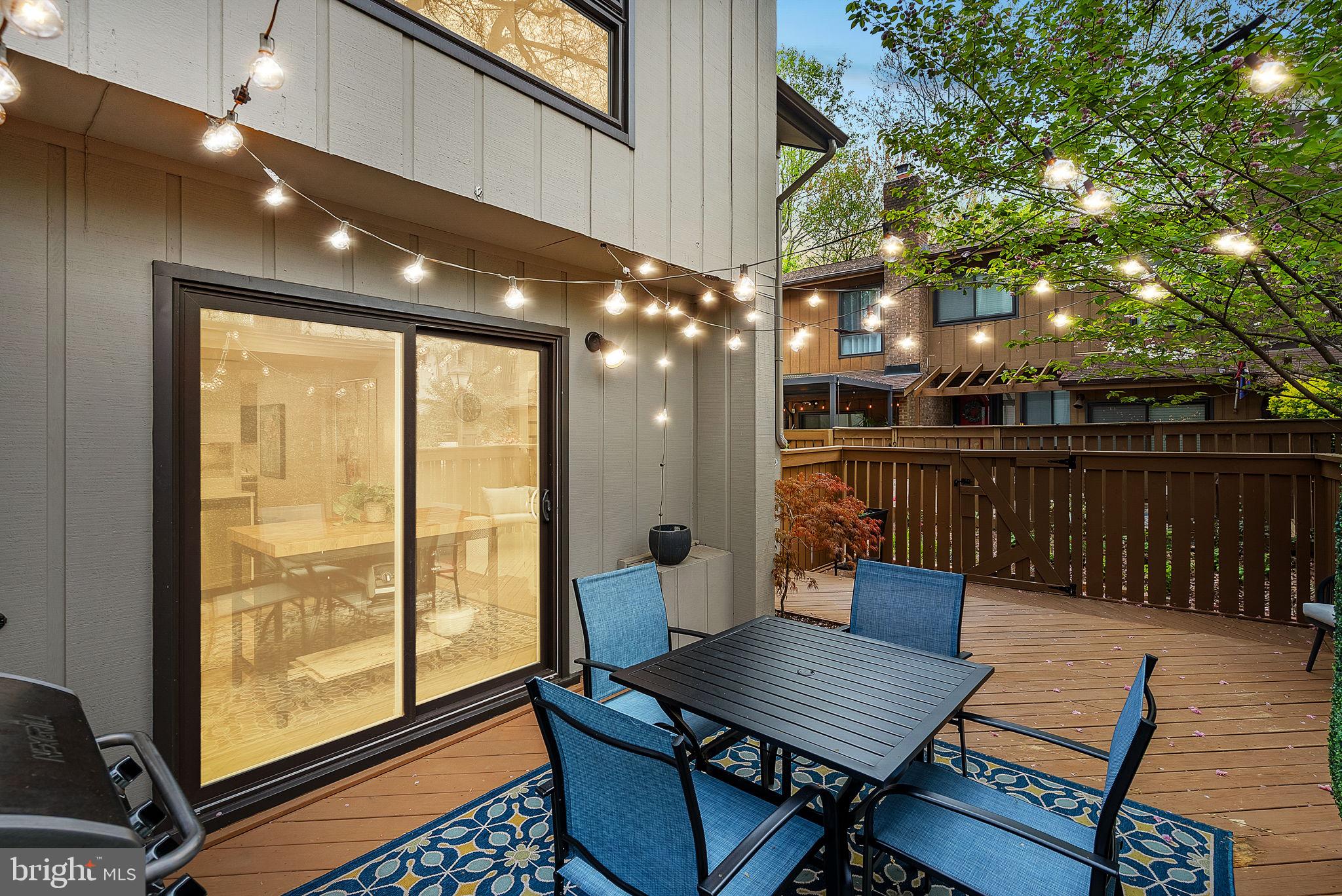 RESTON - Residential