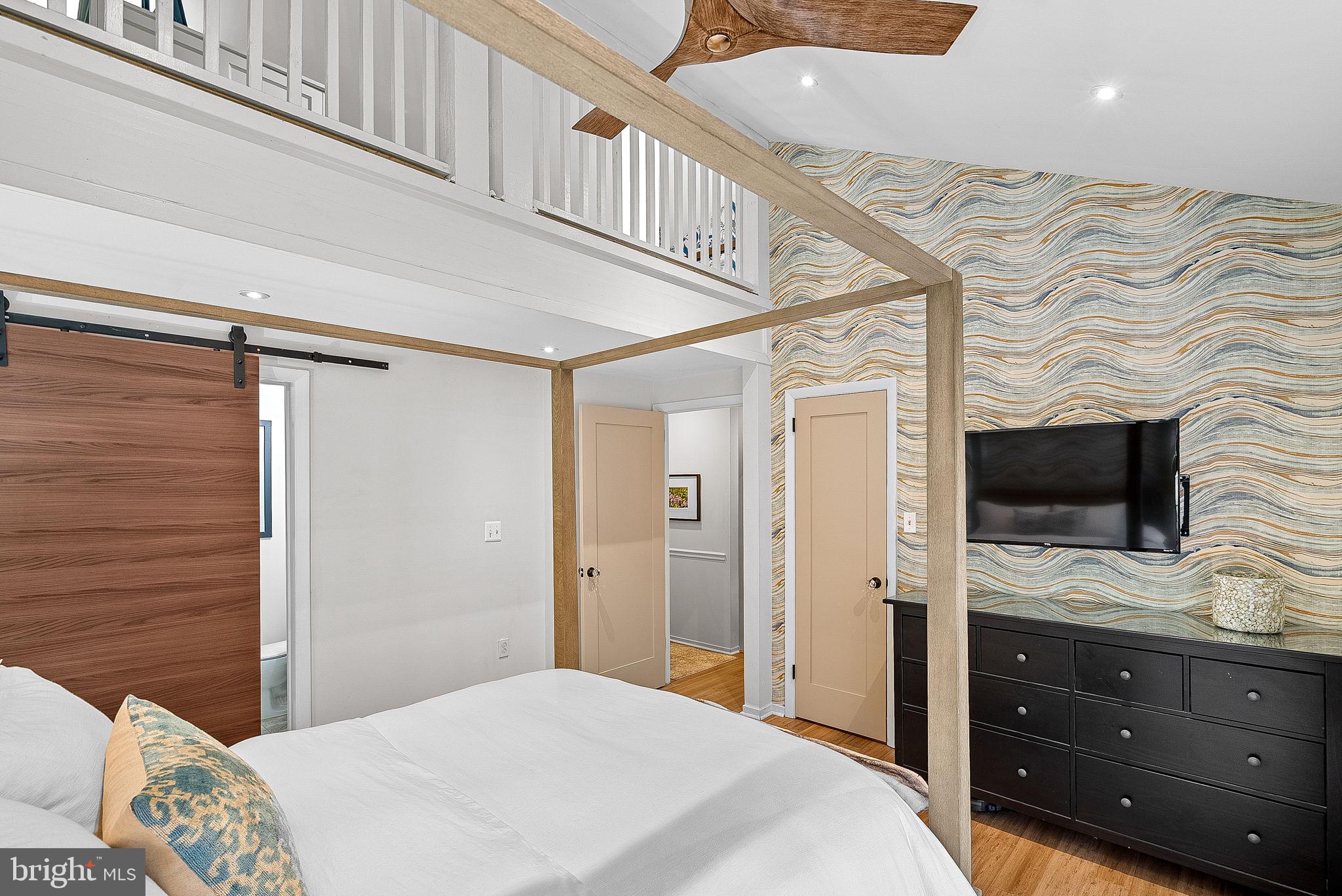 RESTON - Residential