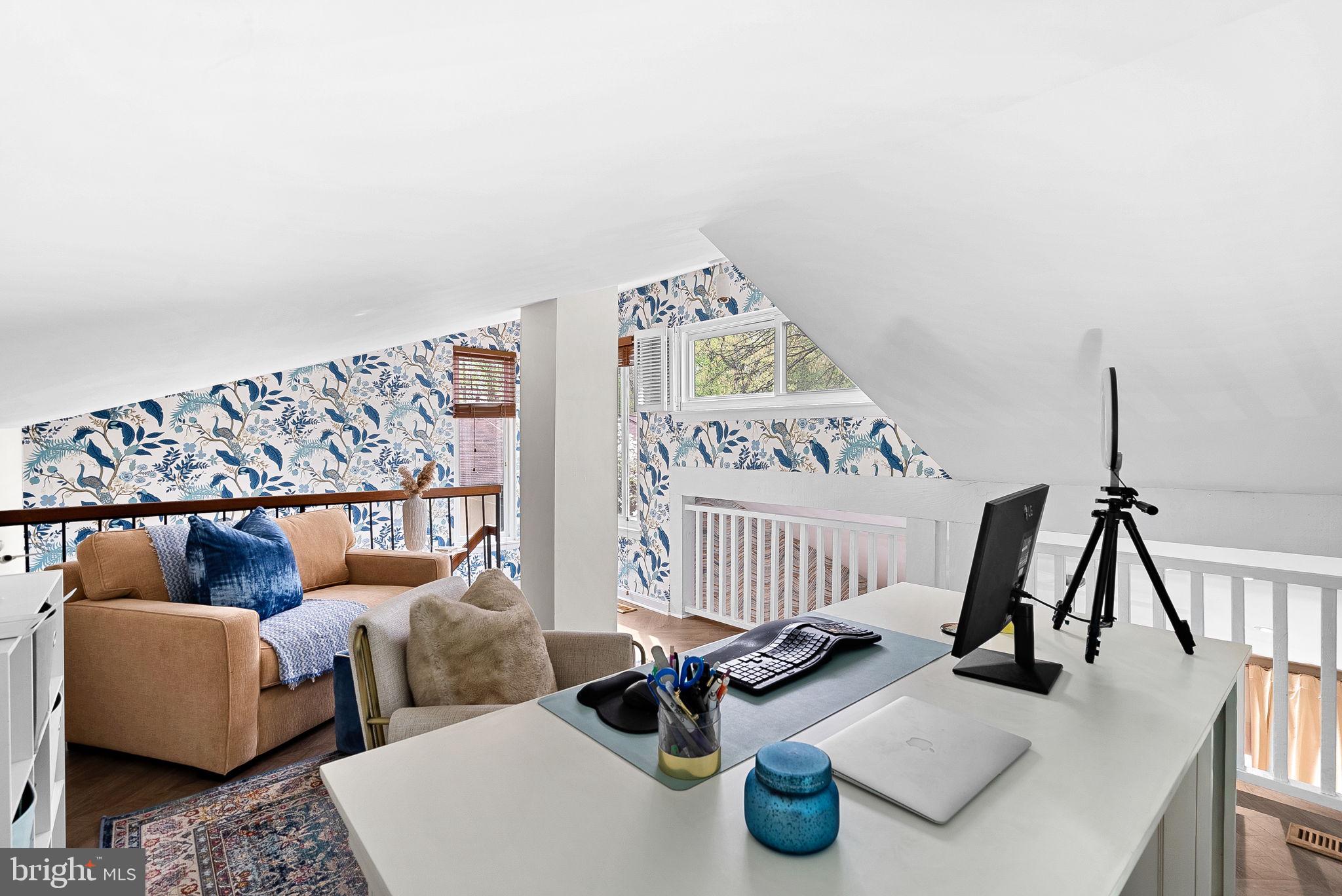 RESTON - Residential