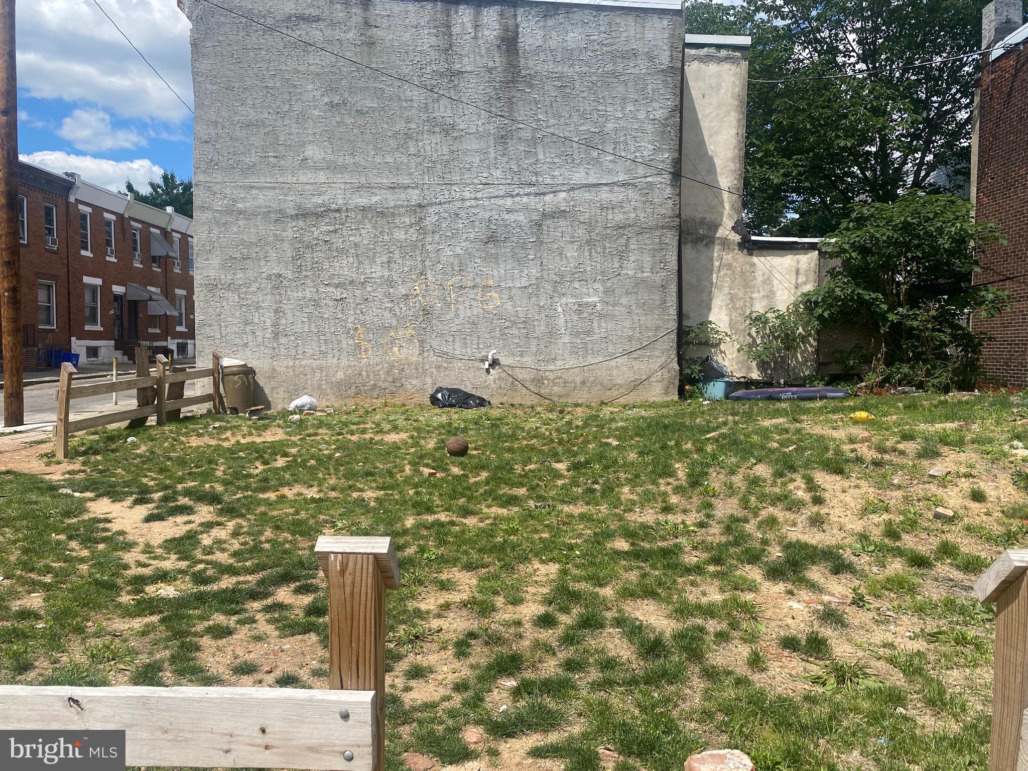 2803 N BAMBREY STREET