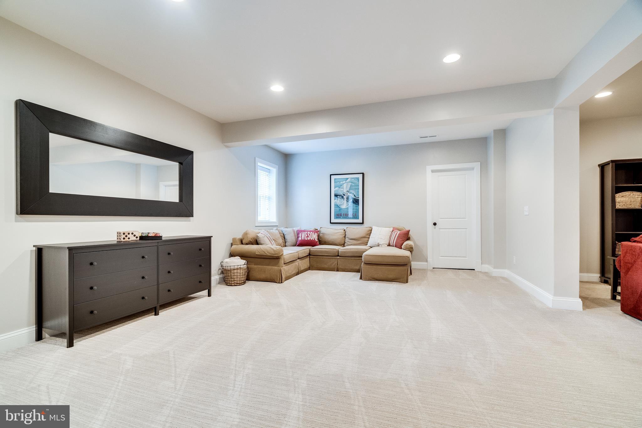 PLYMOUTH HAVEN - Residential