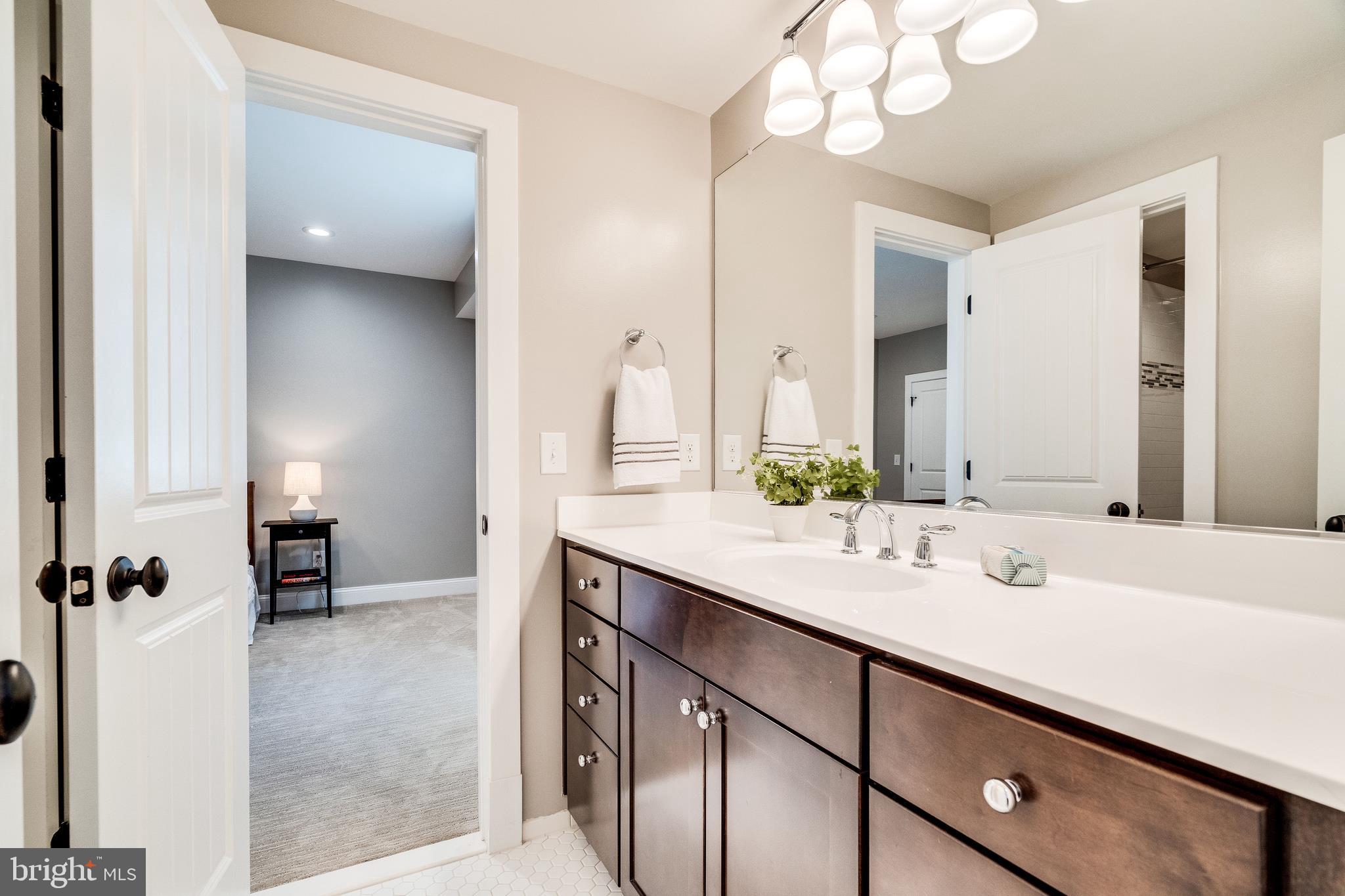 PLYMOUTH HAVEN - Residential