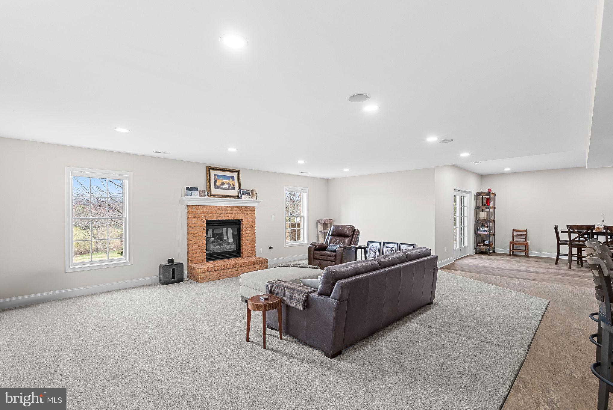 SHENSTONE - Residential