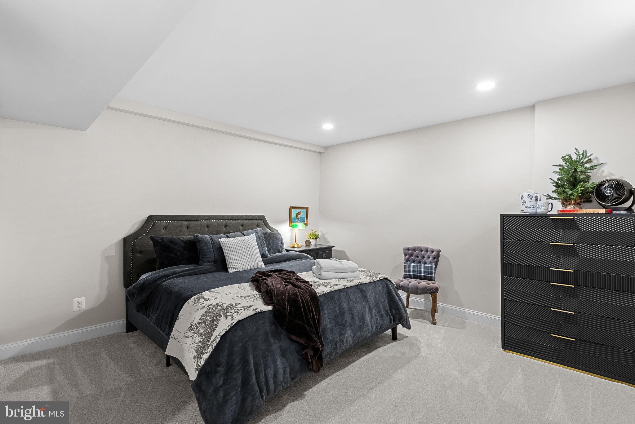 SHENSTONE - Residential