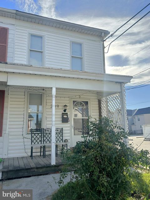 209 FULTON STREET HANOVER PA 17331