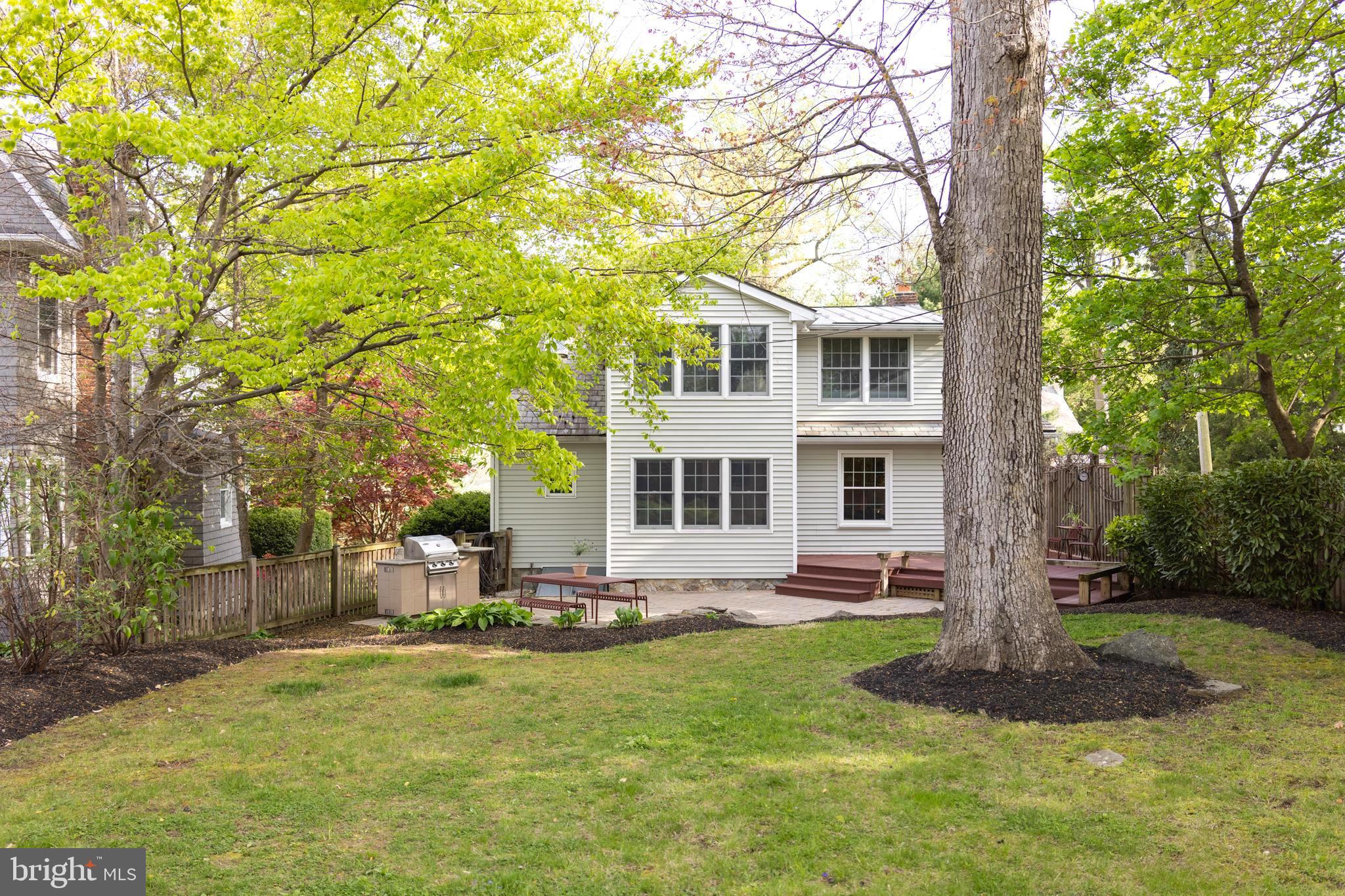 MOUNT WASHINGTON - Residential