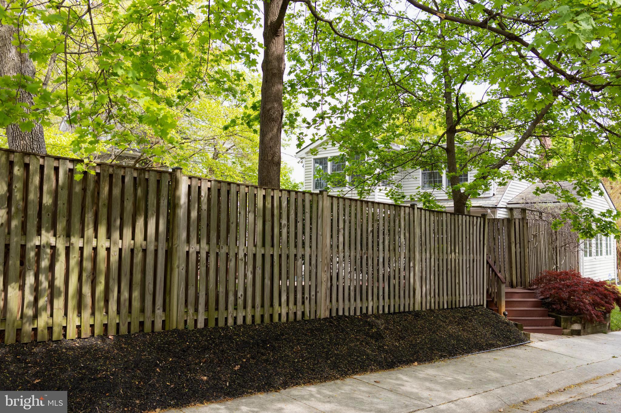 MOUNT WASHINGTON - Residential