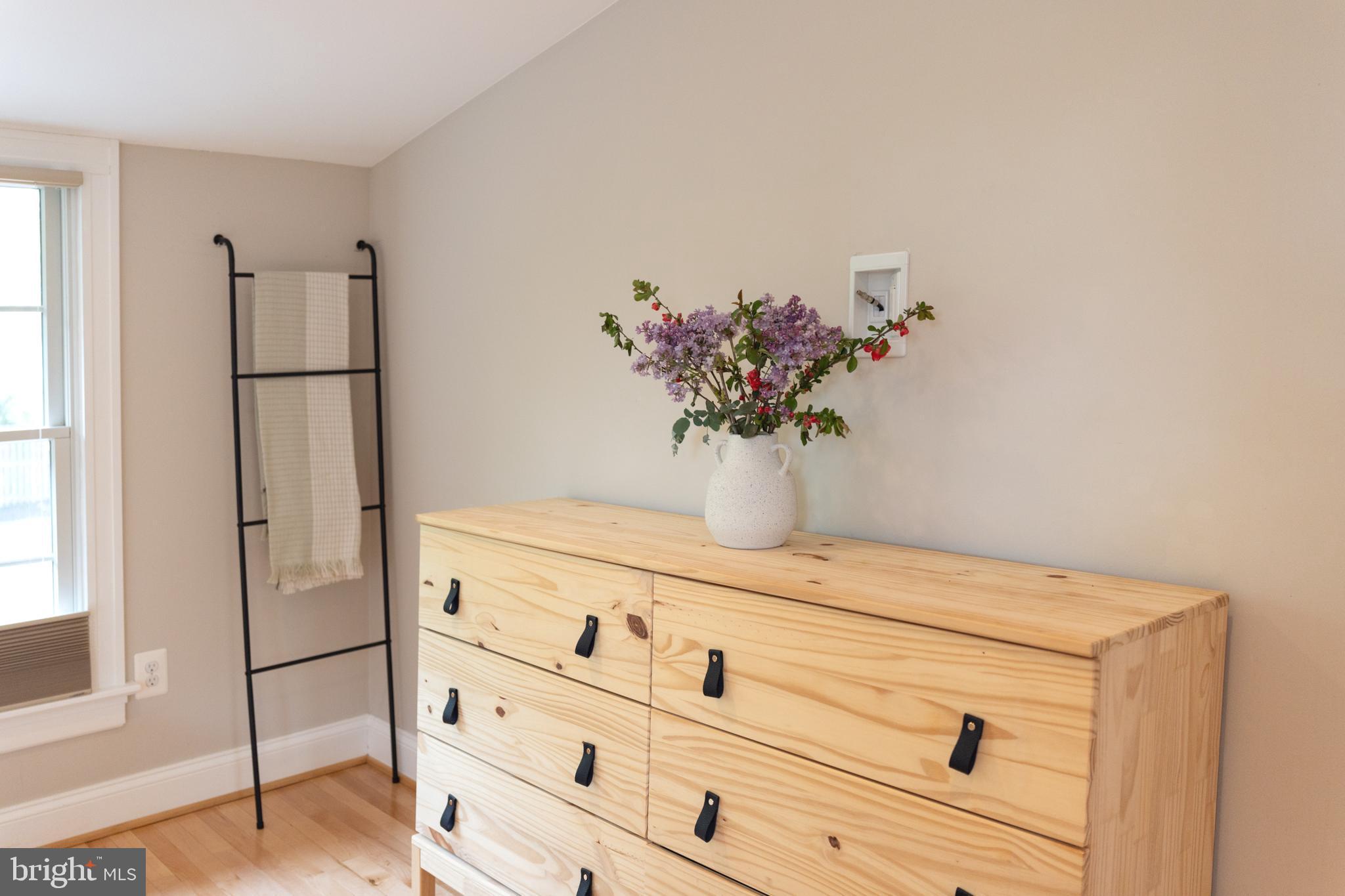 MOUNT WASHINGTON - Residential