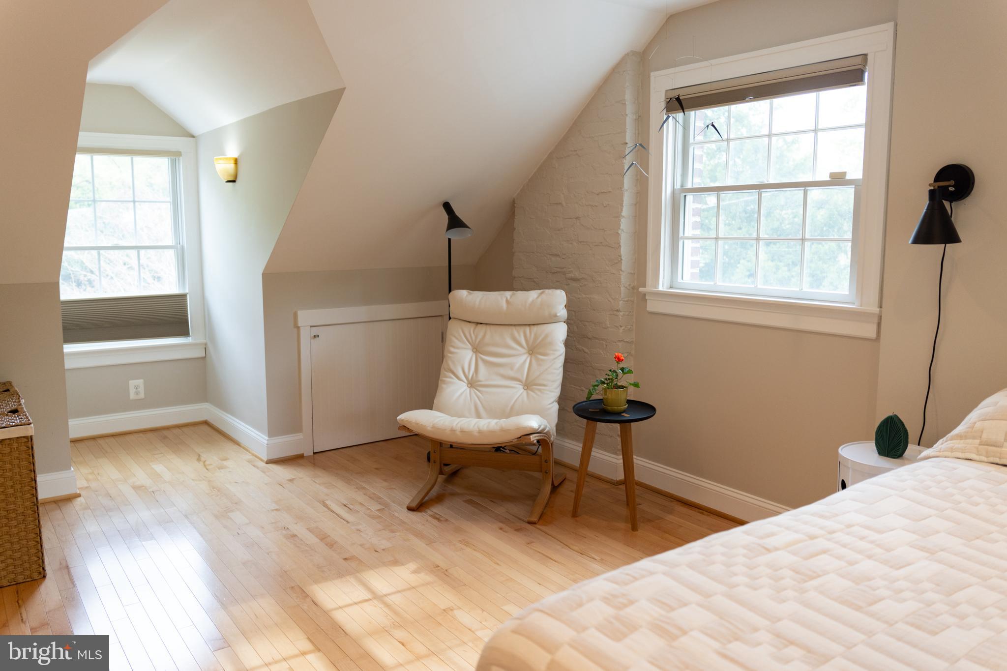 MOUNT WASHINGTON - Residential