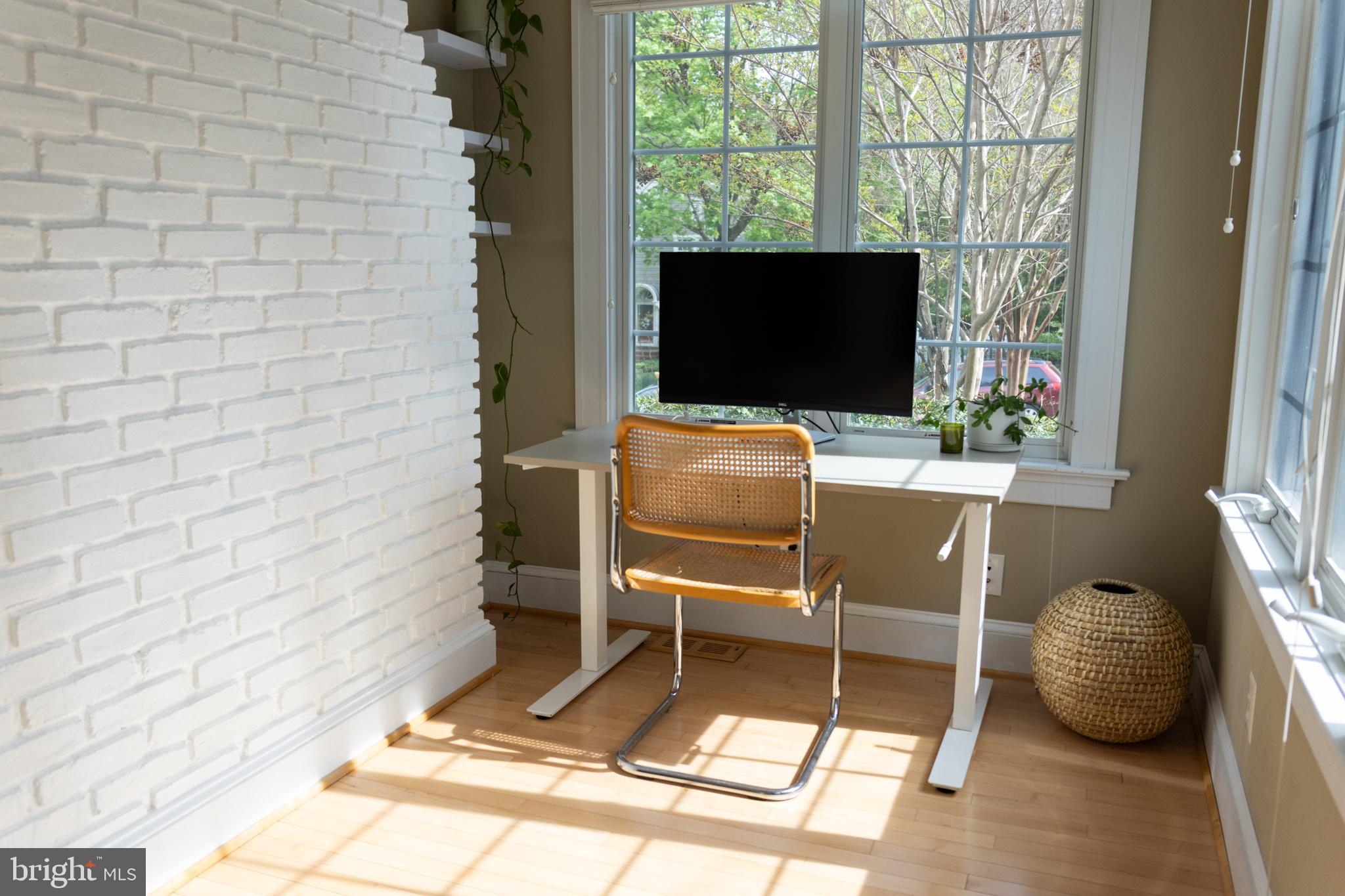 MOUNT WASHINGTON - Residential