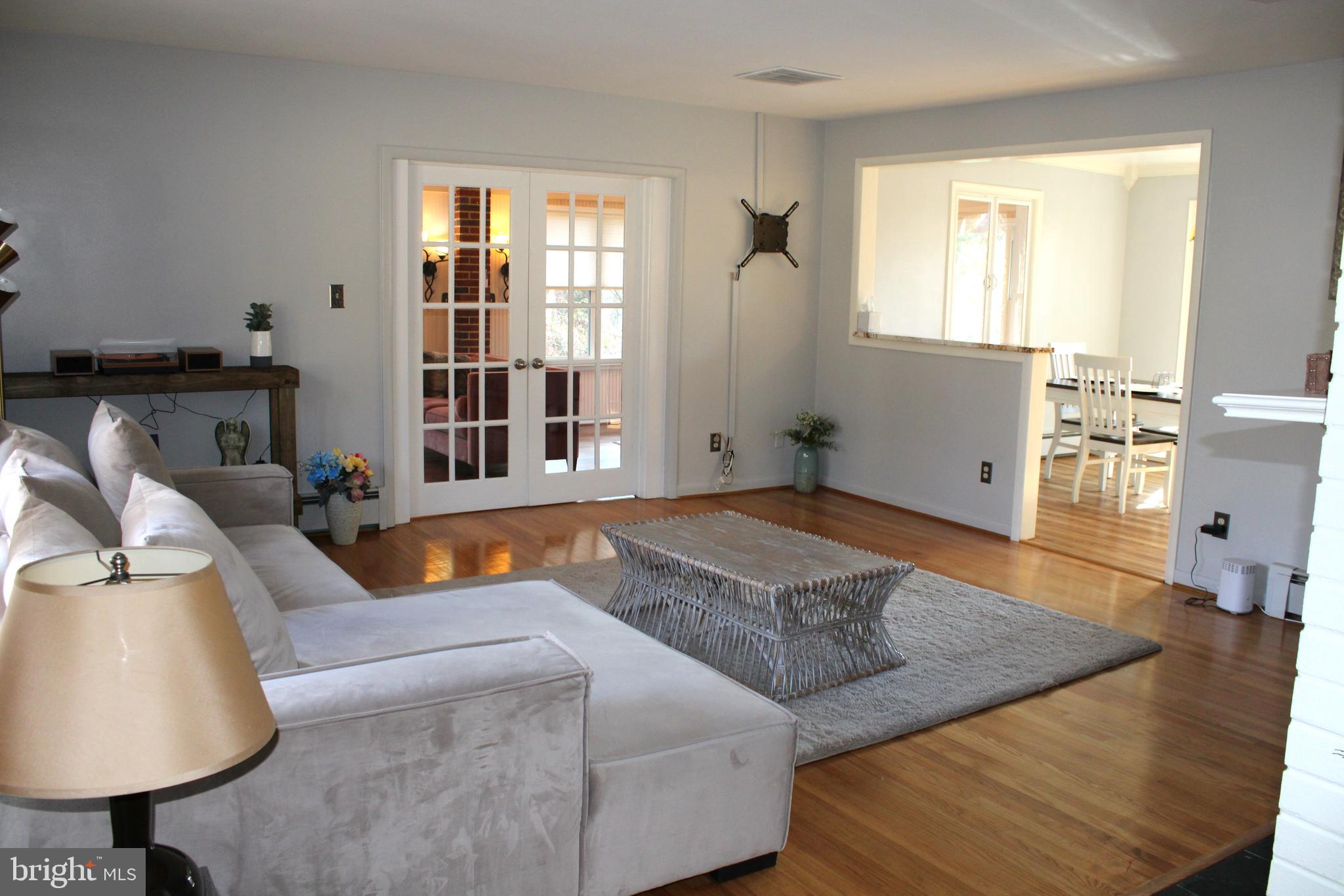 CAREYBROOK - Residential Lease