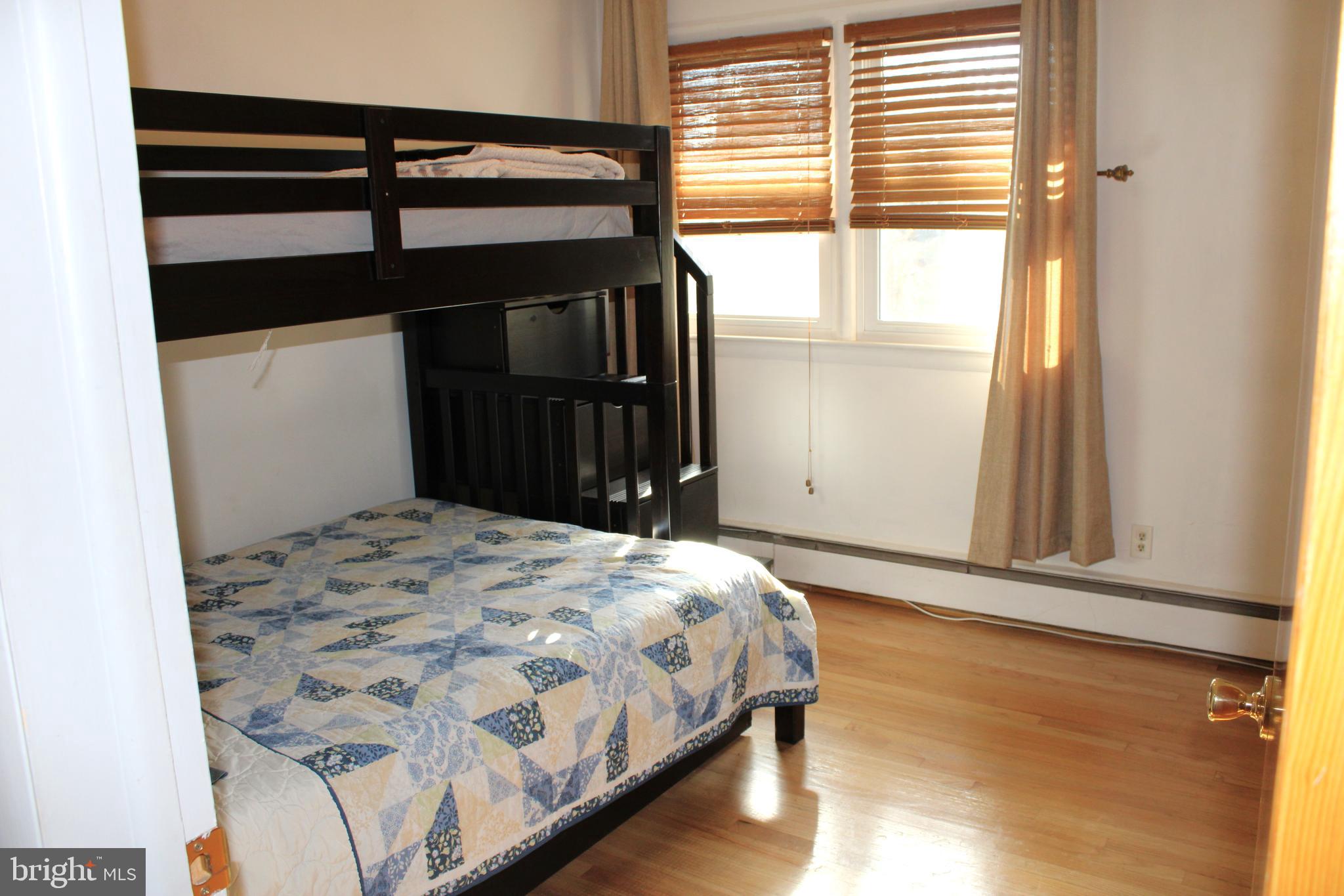 CAREYBROOK - Residential Lease