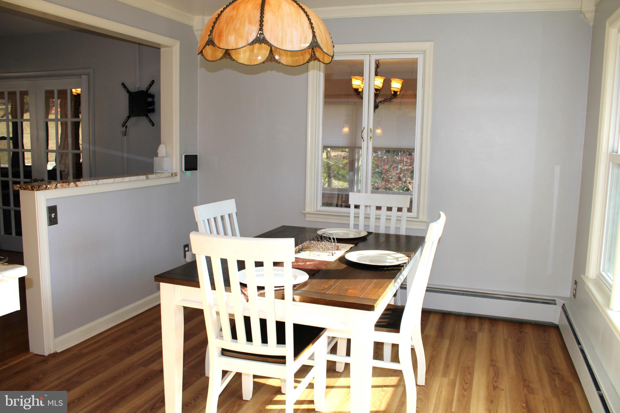 CAREYBROOK - Residential Lease