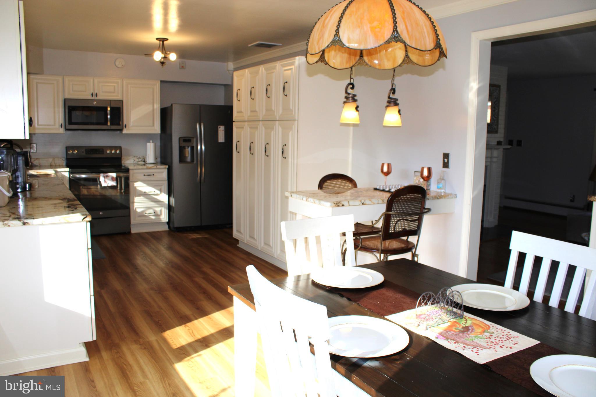 CAREYBROOK - Residential Lease