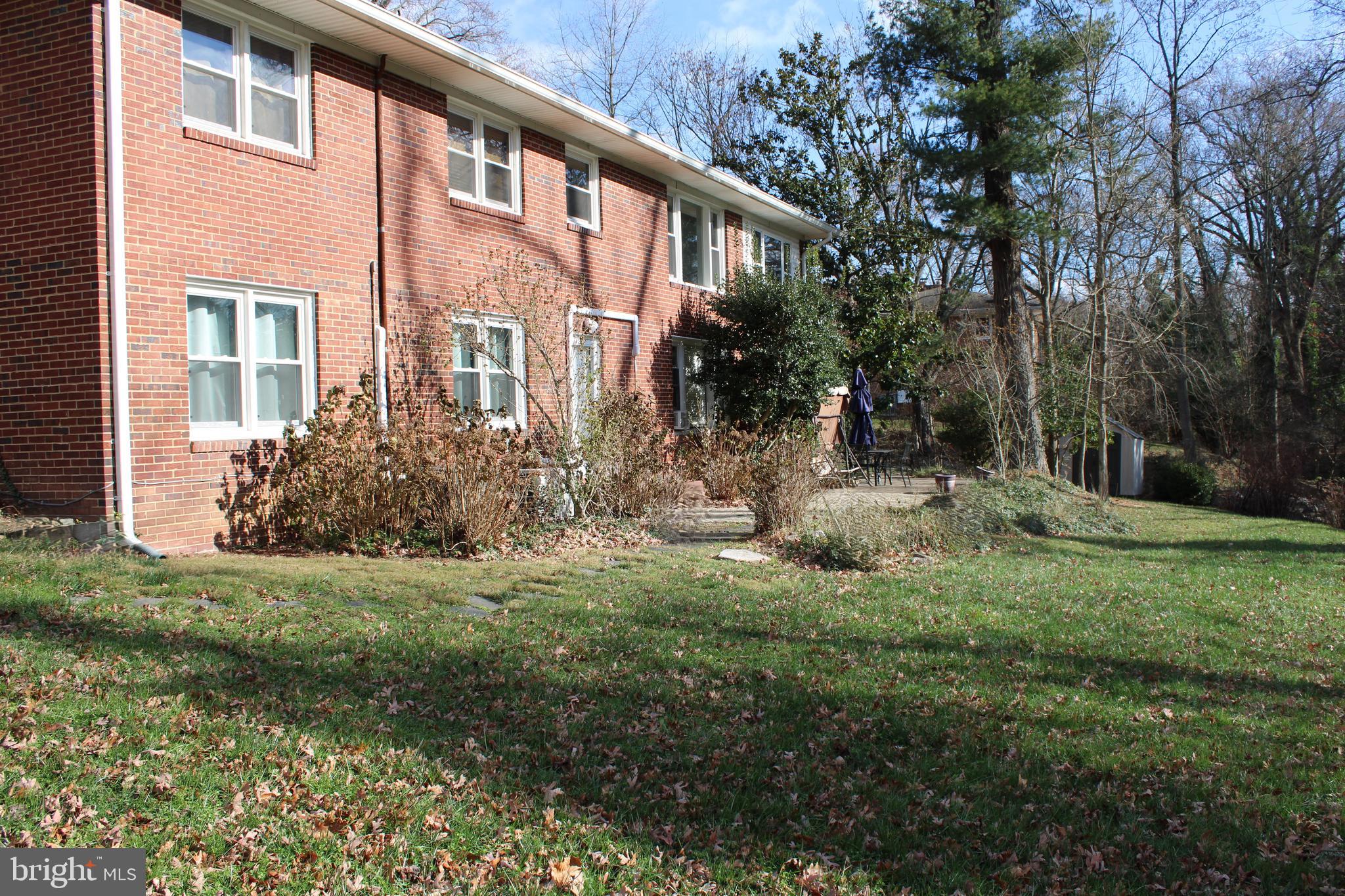 CAREYBROOK - Residential Lease