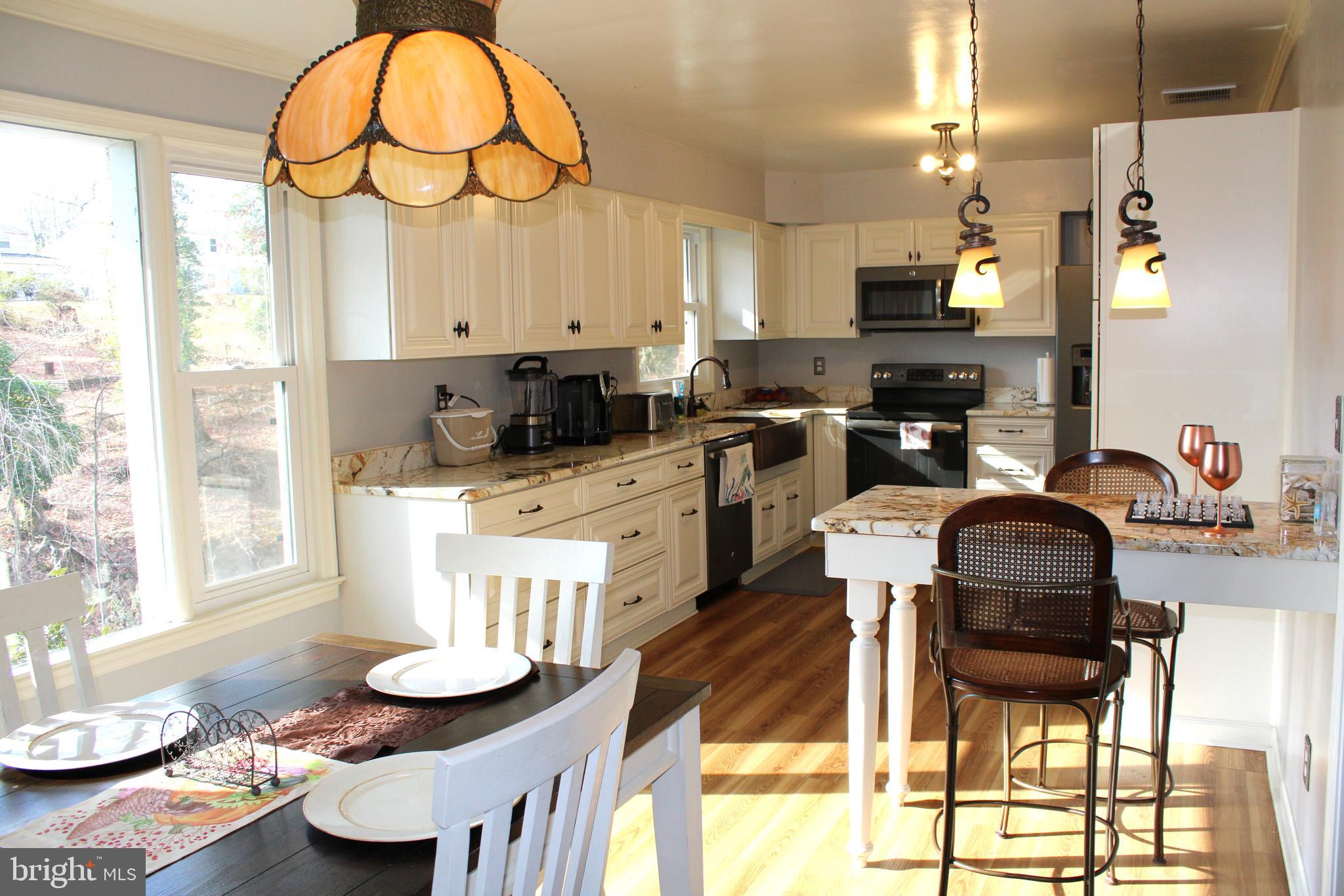 CAREYBROOK - Residential Lease