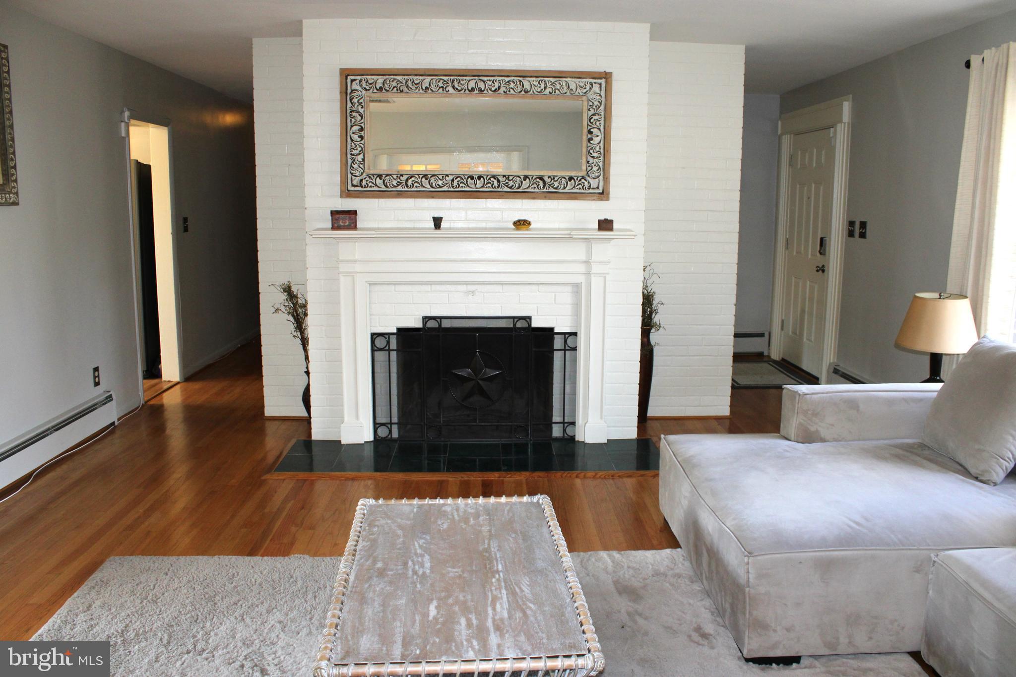 CAREYBROOK - Residential Lease