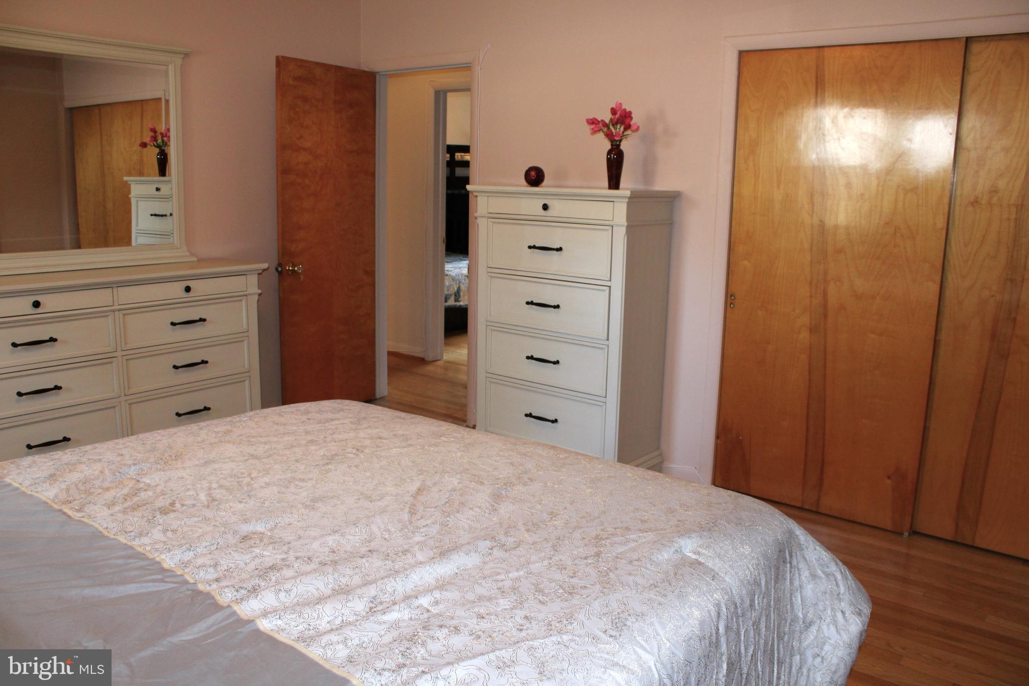 CAREYBROOK - Residential Lease