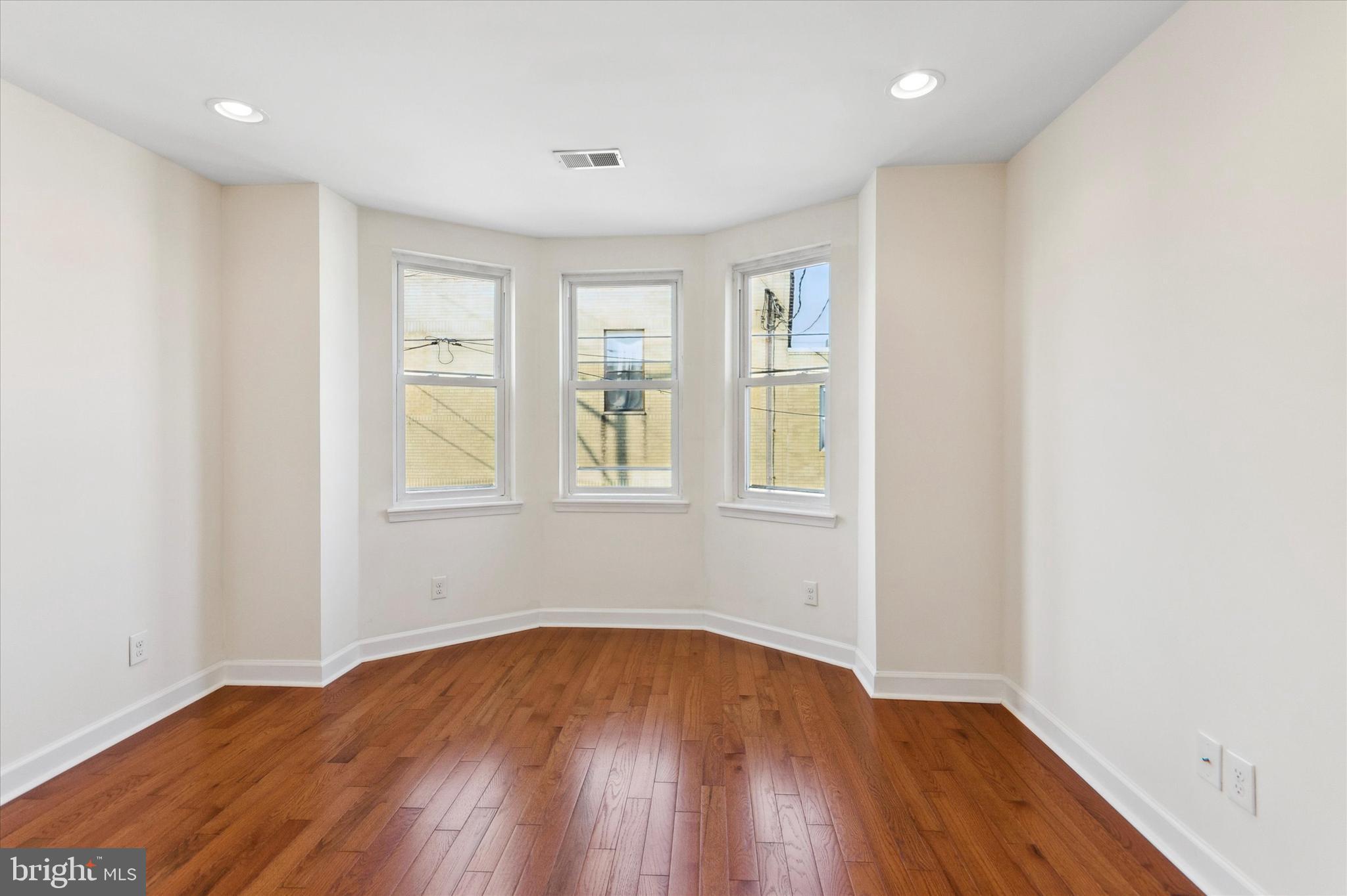 PHILADELPHIA (SOUTH) - Residential