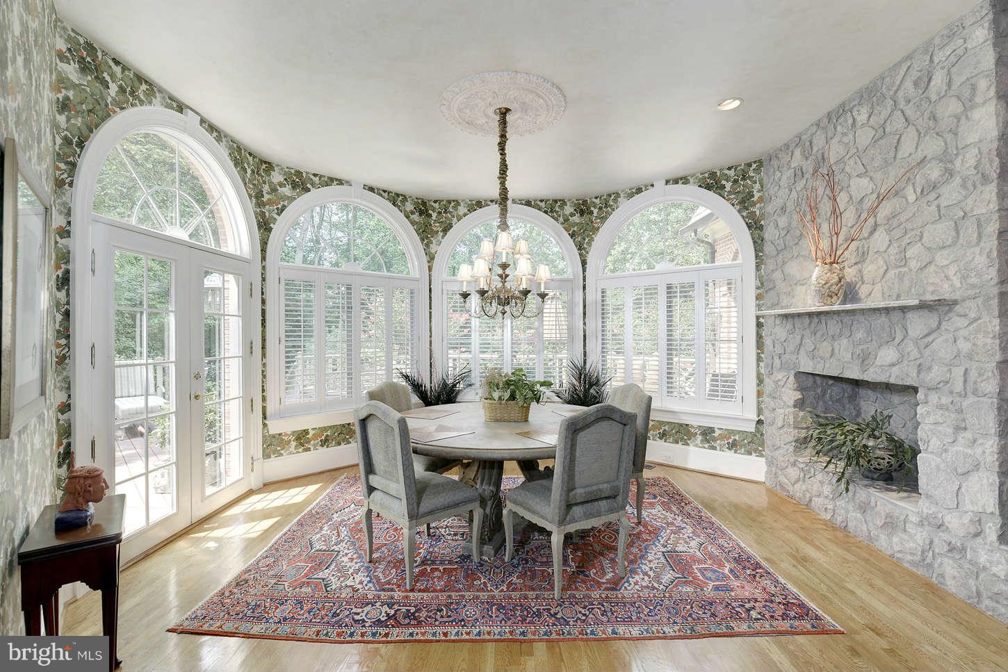 LANGLEY FOREST - Residential