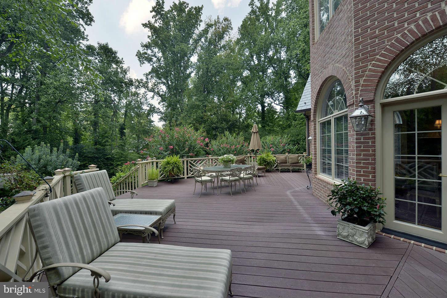 LANGLEY FOREST - Residential