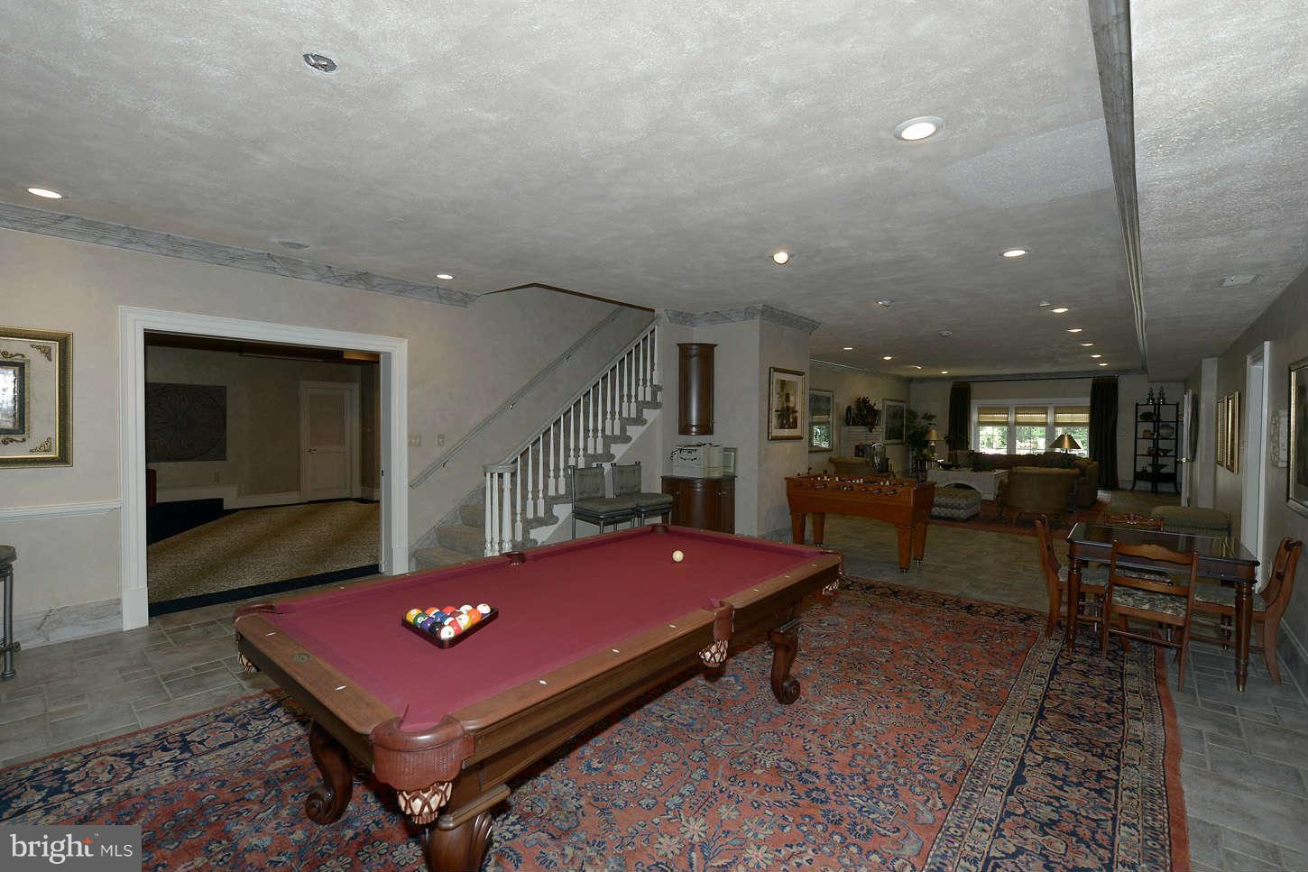 LANGLEY FOREST - Residential