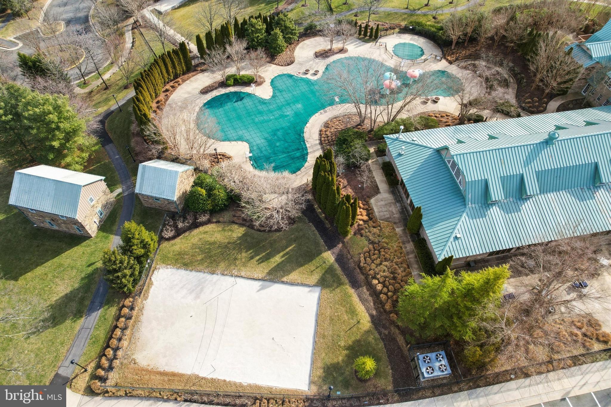 COTON COMMONS - Residential