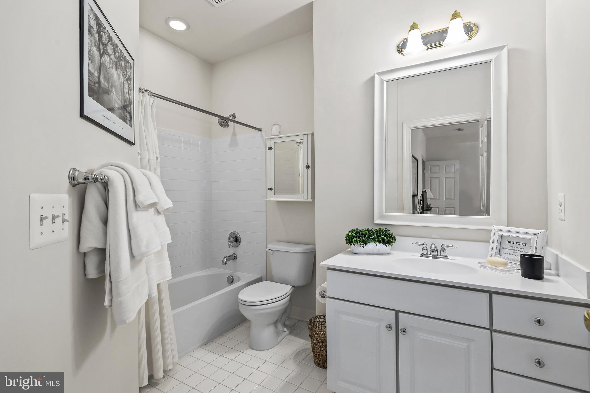 COTON COMMONS - Residential