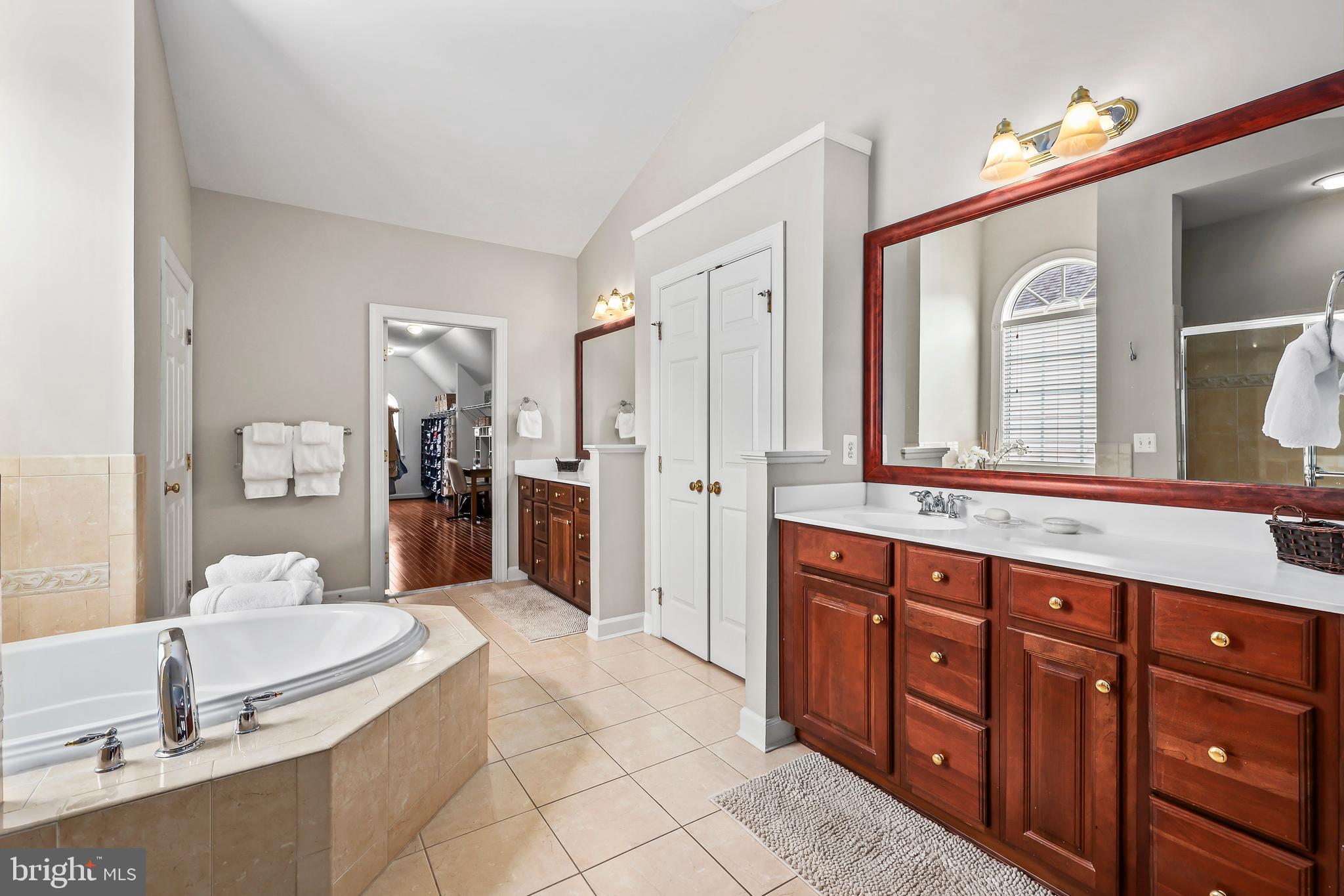 COTON COMMONS - Residential