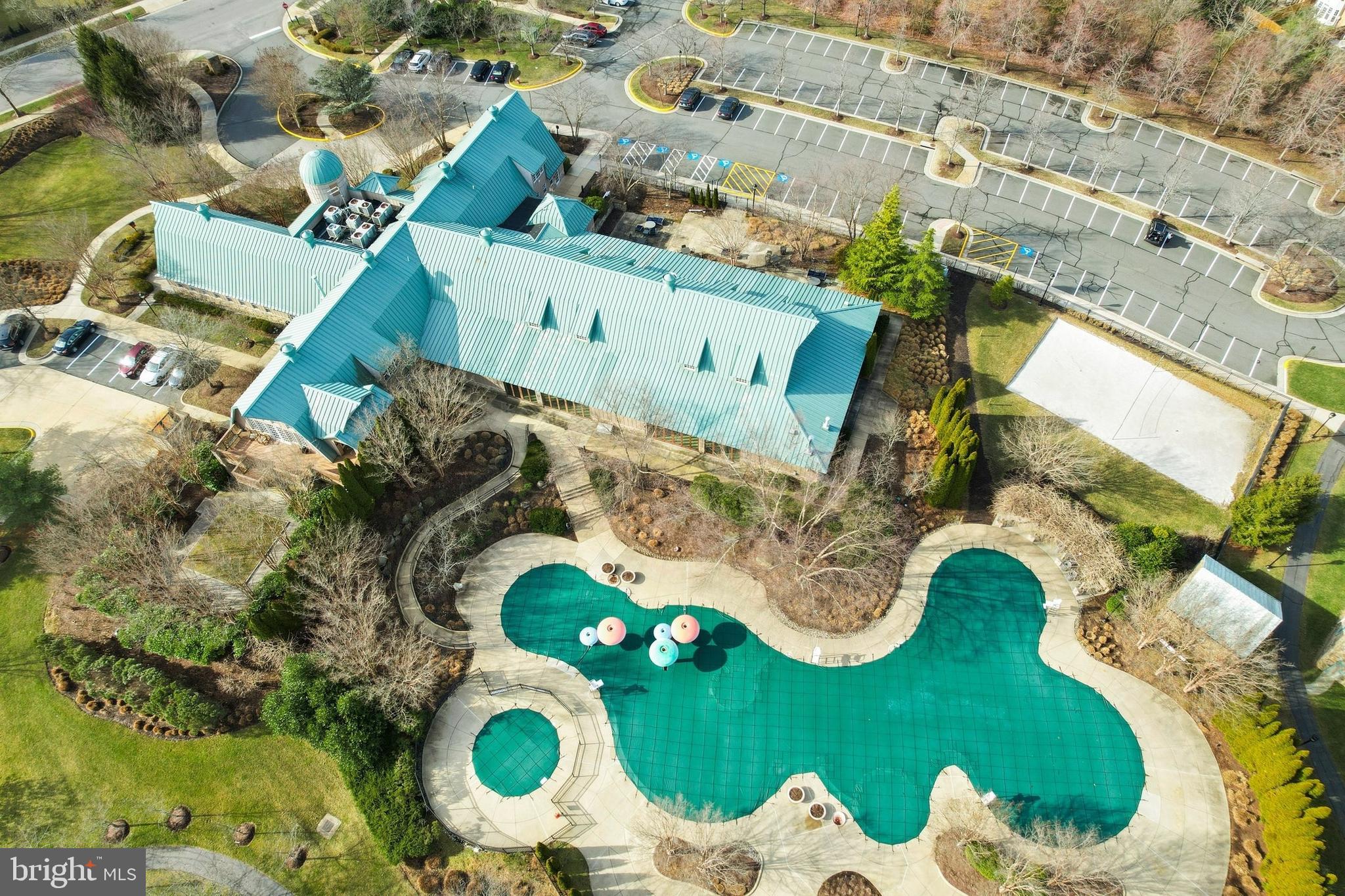 COTON COMMONS - Residential