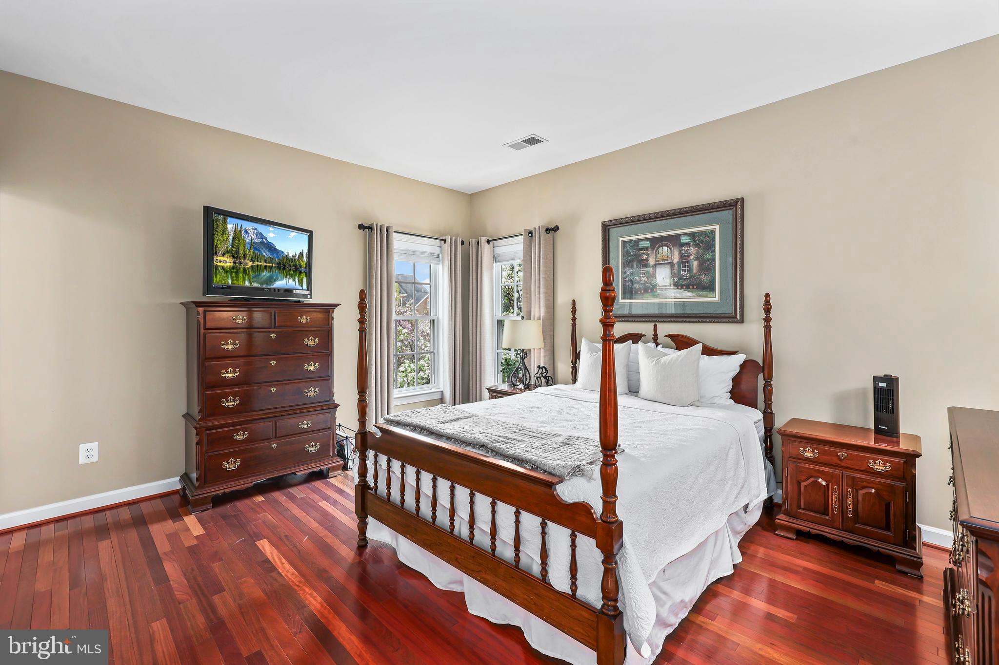 COTON COMMONS - Residential